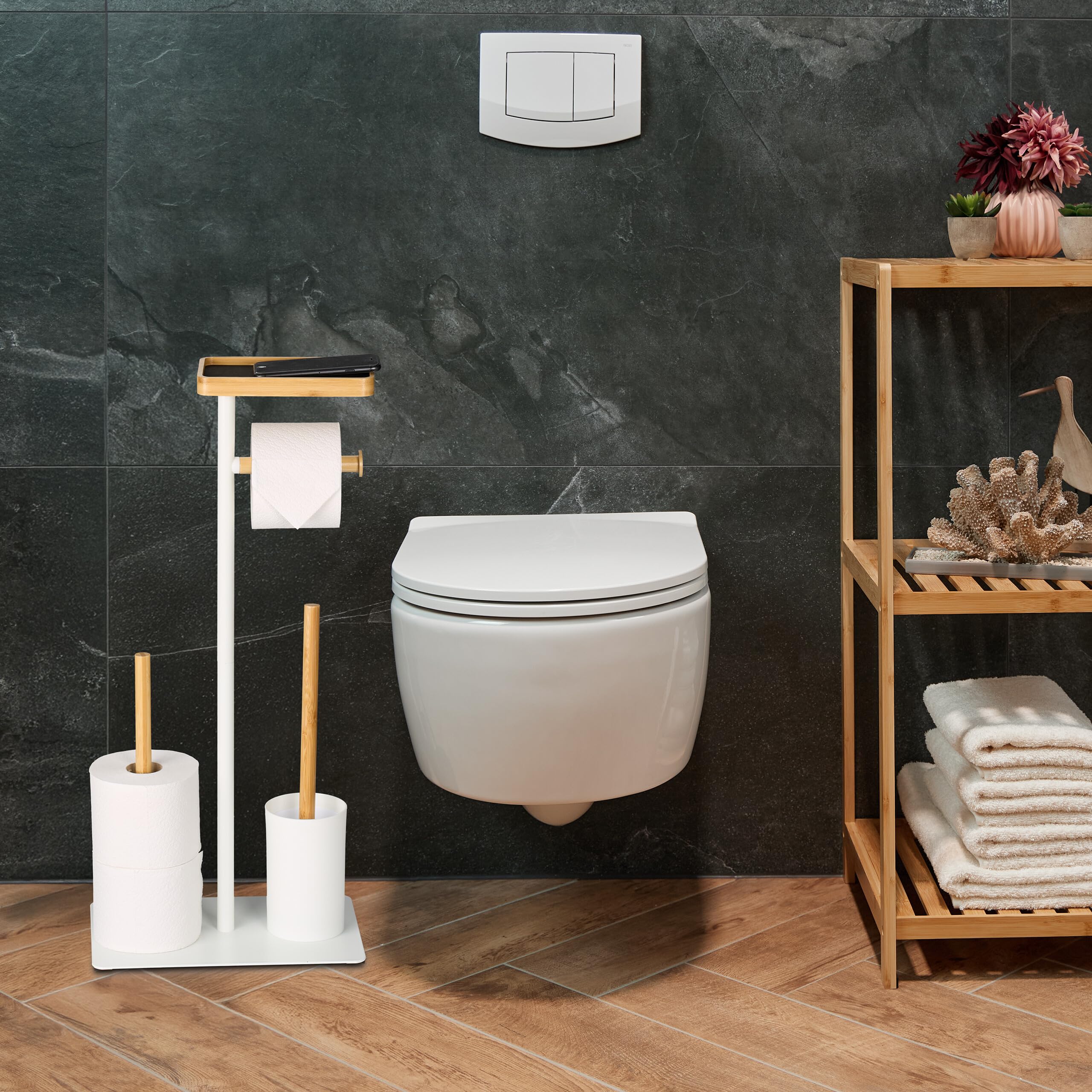 Relaxdays Escobillero y Portarrollos para Baño, Bambú y Hierro, Vertical, Escobilla con Soporte, Blanco/Natural