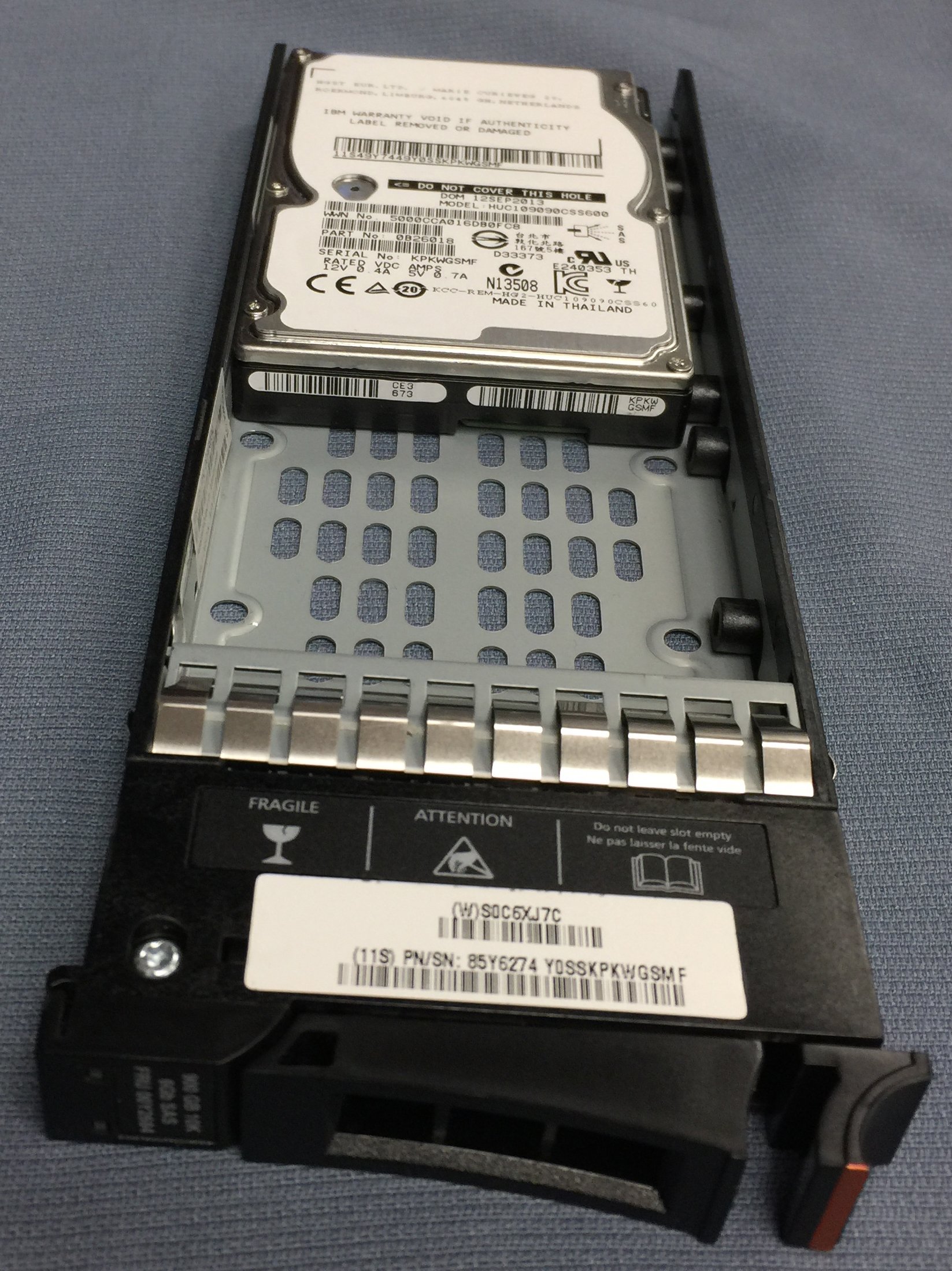 Amazon | IBM 900 GB 10 K 6 Gb 2.5インチSAS HDD 2076 – 3549 | IBM
