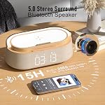 FREEFISH 6-in-1 réveil avec haut-parleur Bluetooth, recharge sans fil, FM Radio, lumière de nuit, porte-téléphone, horloge numérique, 15W Chargeur rapide pour iPhone 16/15/14/13 Samsung, Cadeau de bureau dans la chambre à coucher (bois)