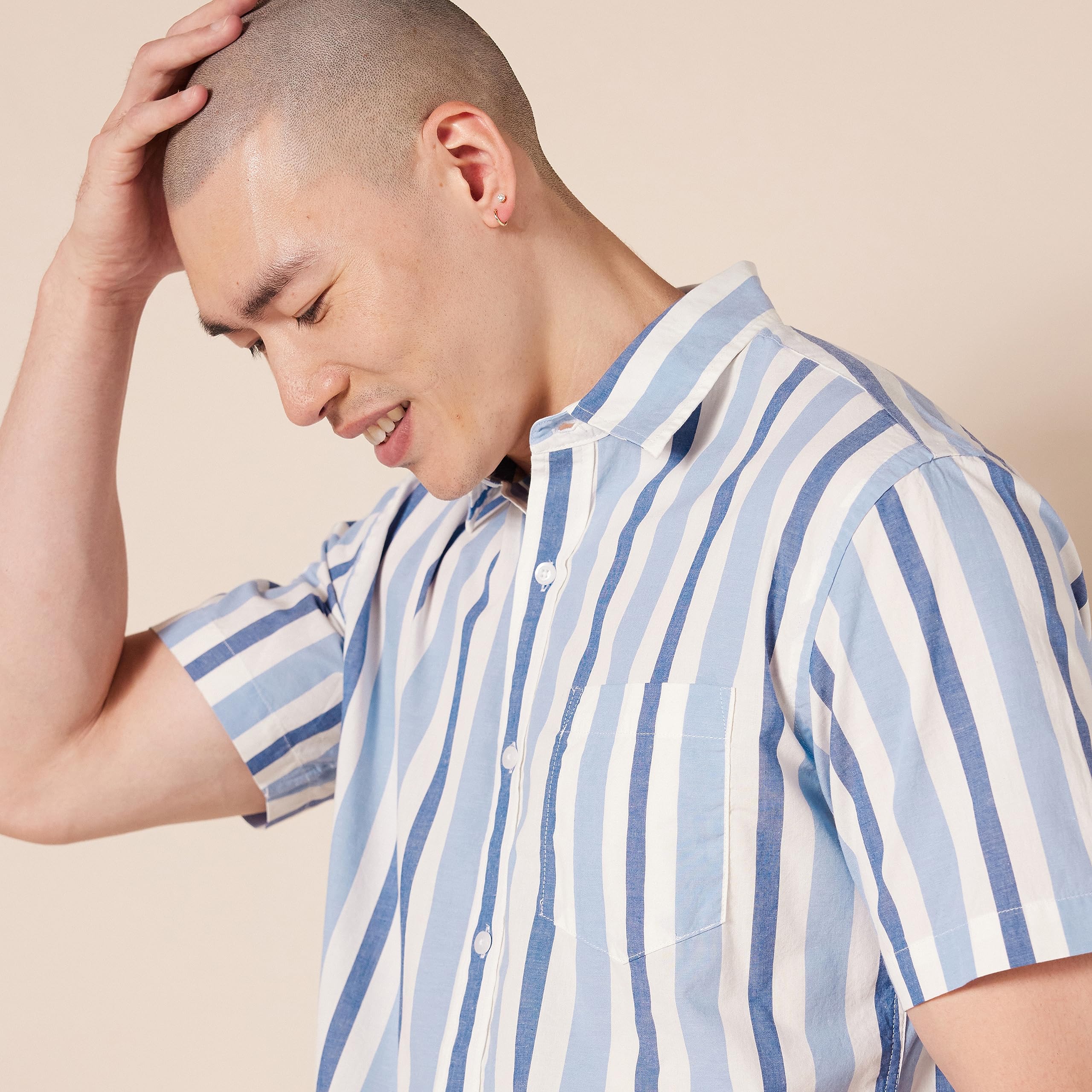 Amazon Essentials Homme Chemise en Popeline à Manches Courtes Coupe Régulière