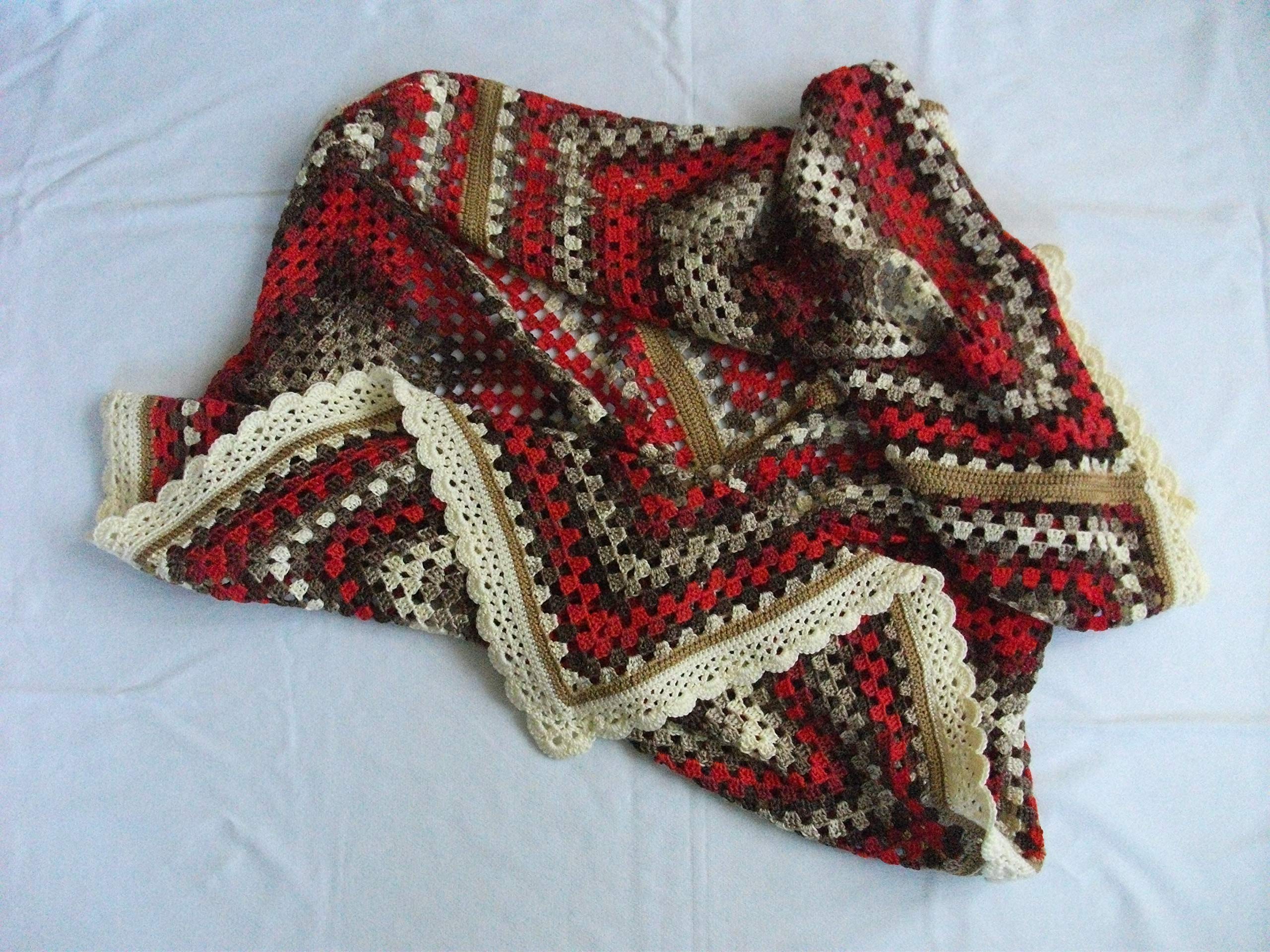 Babydecke *Käthe*, Kuscheldecke, Krabbeldecke, Schmusedecke, 85x85cm, für Jungen und Mädchen, gehäkelt, gestrickt, Muster