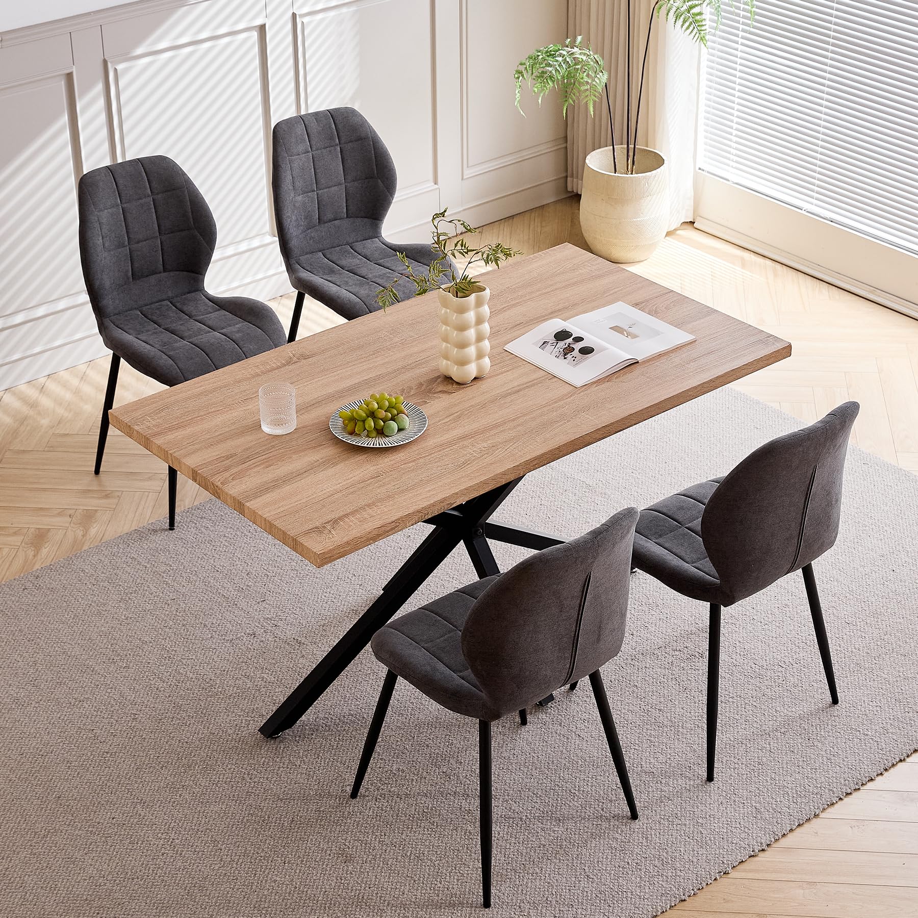 Essgruppe 140 x 78 x 77 cm Rechteckiger Esstisch Aus Holz Mit 4 Stühlen Mit Hoher Rückenlehne und Schwarz Lackierten Metallbeinen (NaturfarbeTisch + Grau Stuhl)