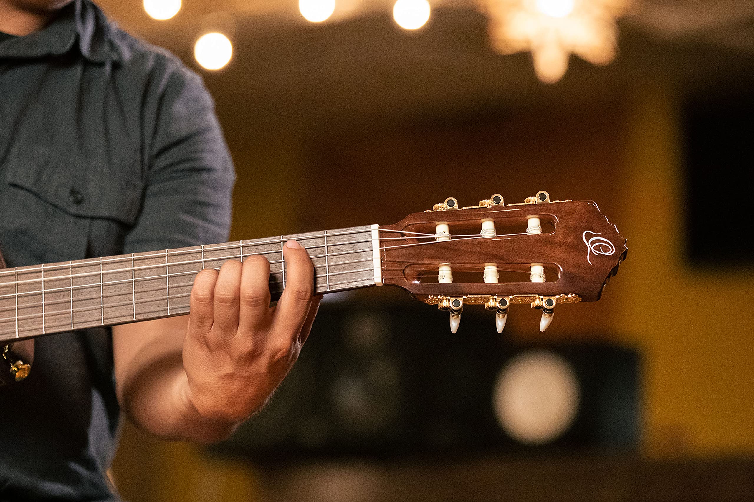 Ortega Classical Guitar Performer Series 4/4 Inclusive Custodia Manico Sottile - Natural (RCE158SN)