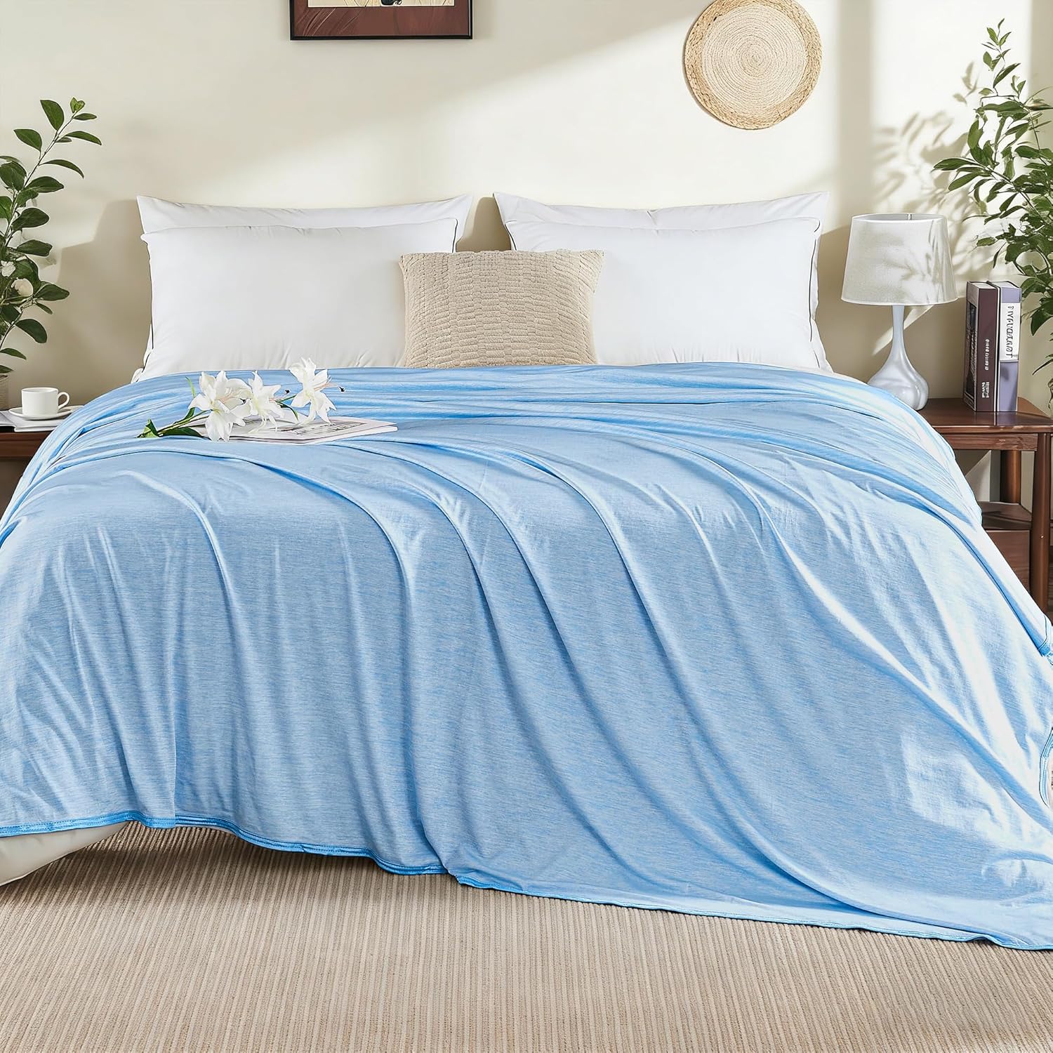Cooling Blanket for Hot Sleepers Queen Size 90''×90'', Summer Blanket Thin Lightweight Breathable, Absorbs Sweat Heat to Keep Adults Cool, Cold Blanket for Sleeping on Bed Couch, Blue