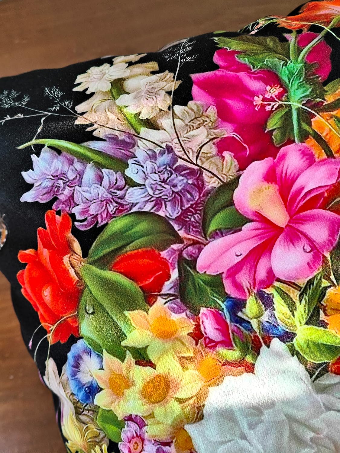 Vintage Floral Pillow Cover 28x28 Inch, Retro Garden Flowers in Vase on Black Background, Classic Oil Painting Style Throw Pillow Case for Living Room, Bedroom, Sofa Decor