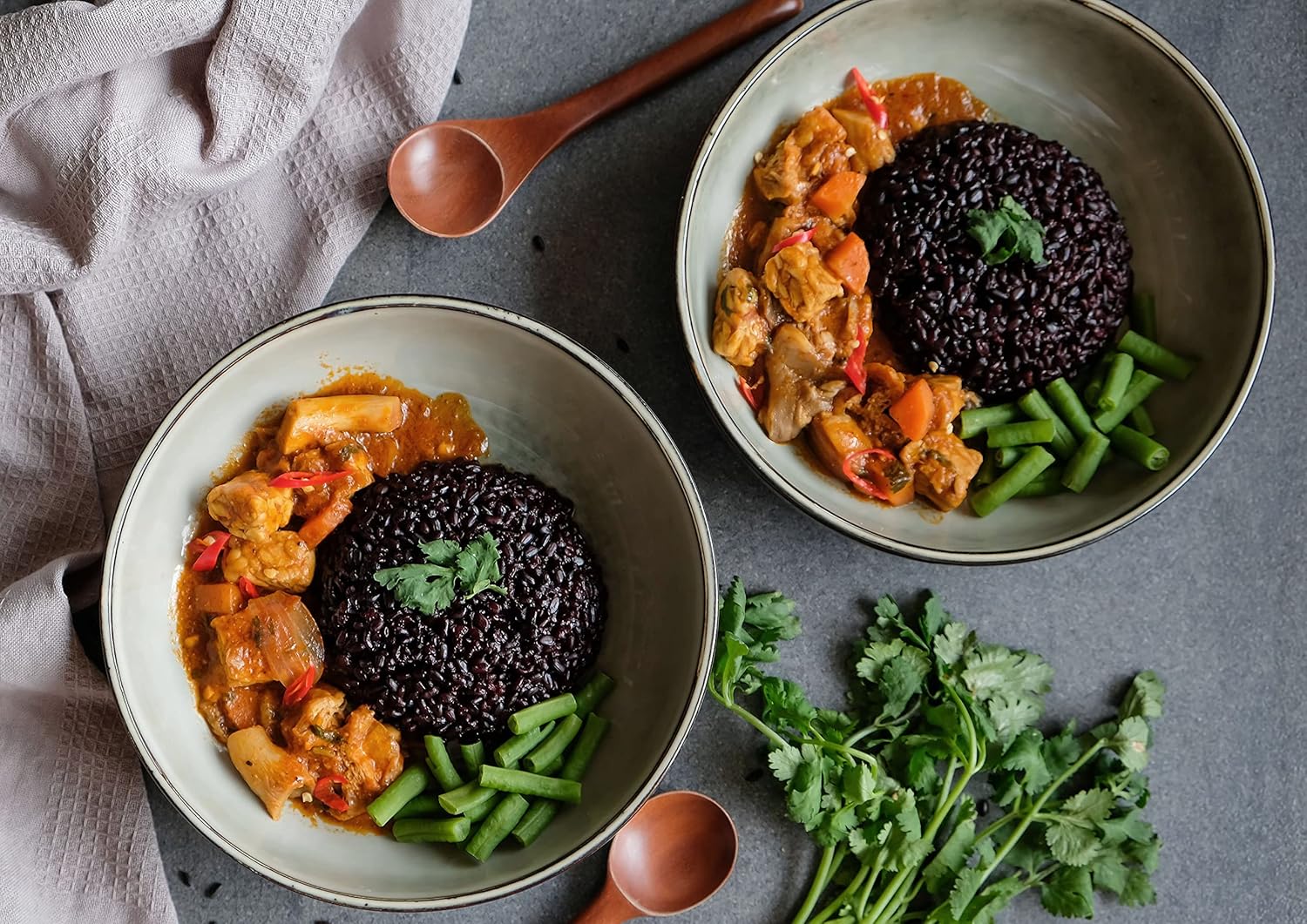 Food to Live Black Rice, 6 Pounds Whole Grain Rice, Medium-Grain Rice, Kosher, Vegan, Bulk. Nutty, and Sweet Flavor. Rich in Antioxidants and Dietary Fiber. Great for Stir-Fries, Salads, and Pudding