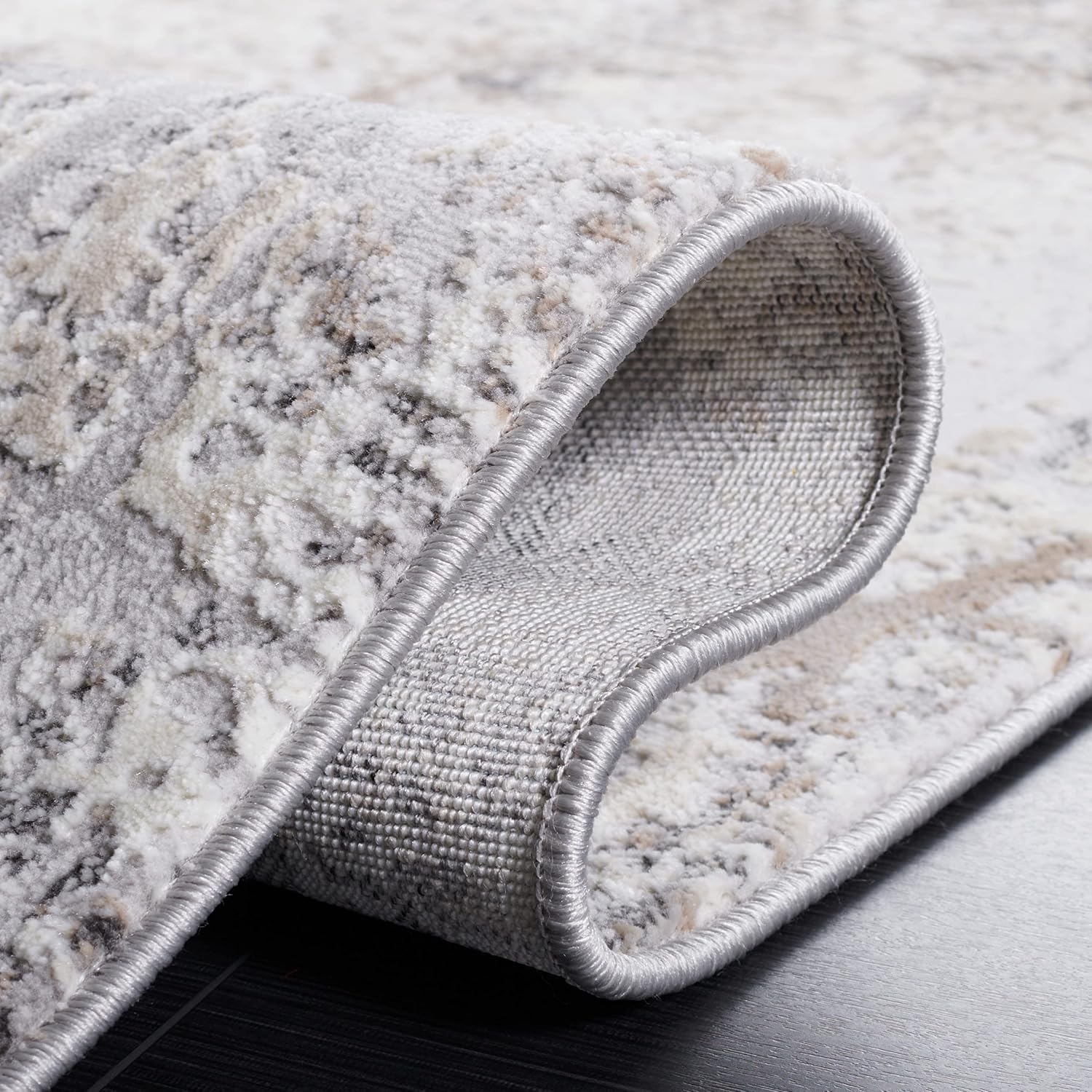 SAFAVIEH Vogue Collection Area Rug - 2' x 8' Runner, Grey/Ivory, Geometric Design, Ideal for High Traffic Areas in Living Room, Bedroom, Dining (VGE150F)