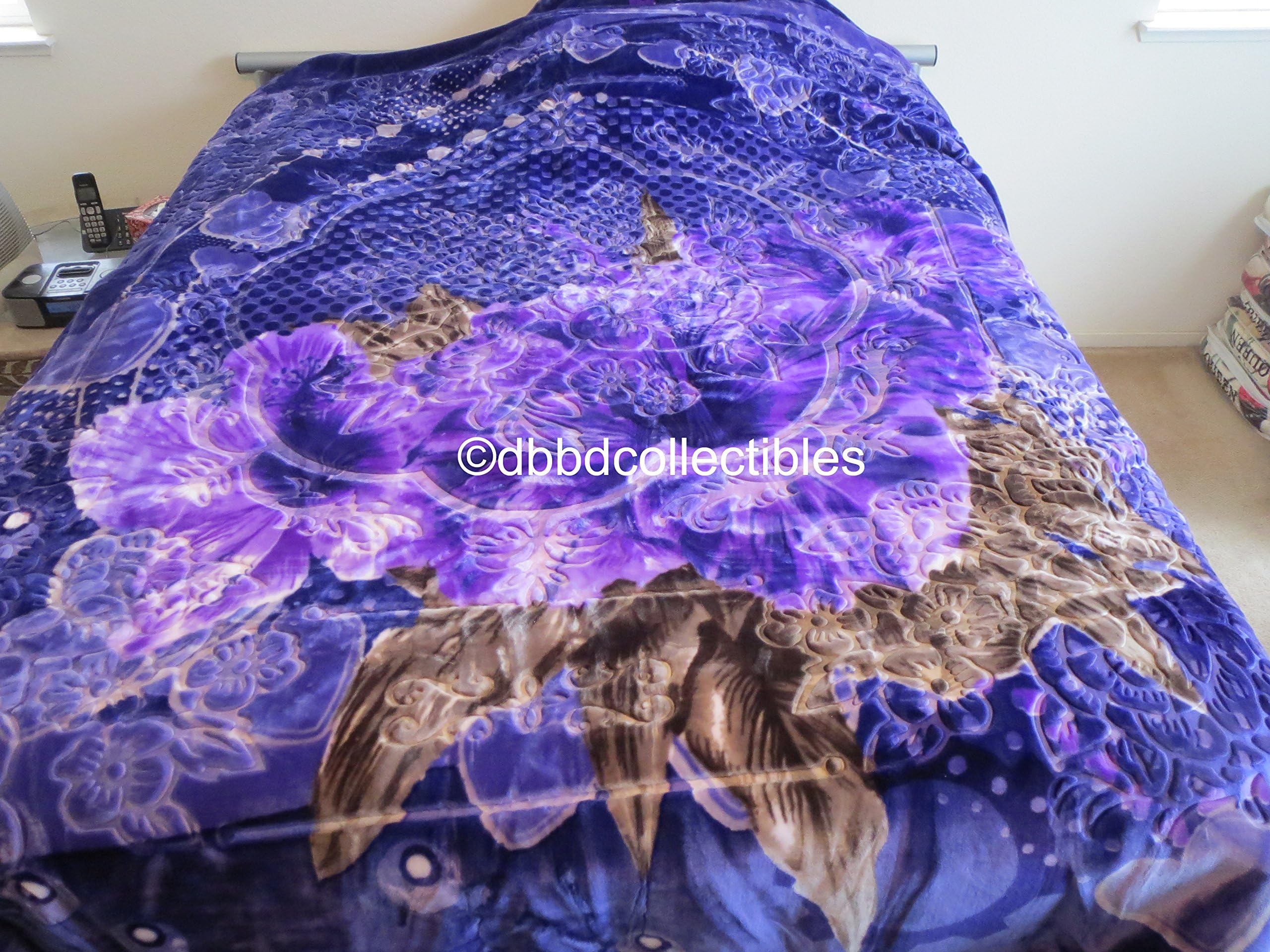 Ultra Plush--New!!!King Beautiful Purple/Blue Flower--Heavy Weight 10 lbs