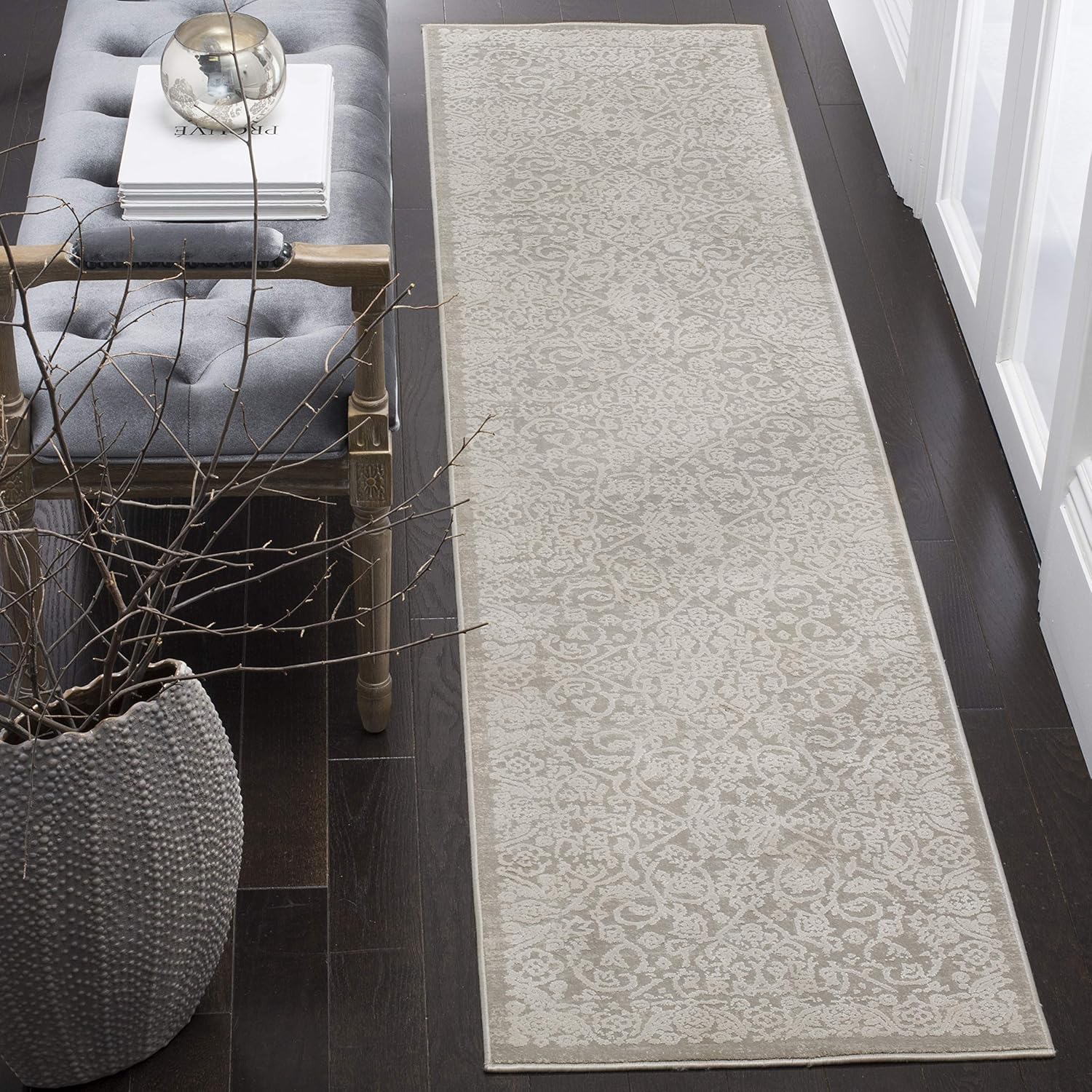 SAFAVIEH Princeton Collection Runner Rug - 2' x 8', Grey & Beige, Vintage Distressed Design, Non-Shedding & Easy Care, Ideal for High Traffic Areas in Living Room, Bedroom (PRN714G)
