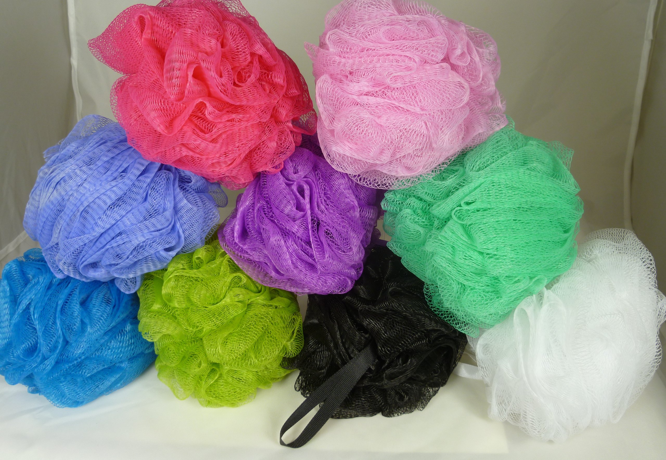 Arizona Sun Fuschia Spa Bath Puff - Smooth Soft Skin - Exfoliate - Moisturize - Great Looking Skin - For Bath or Shower