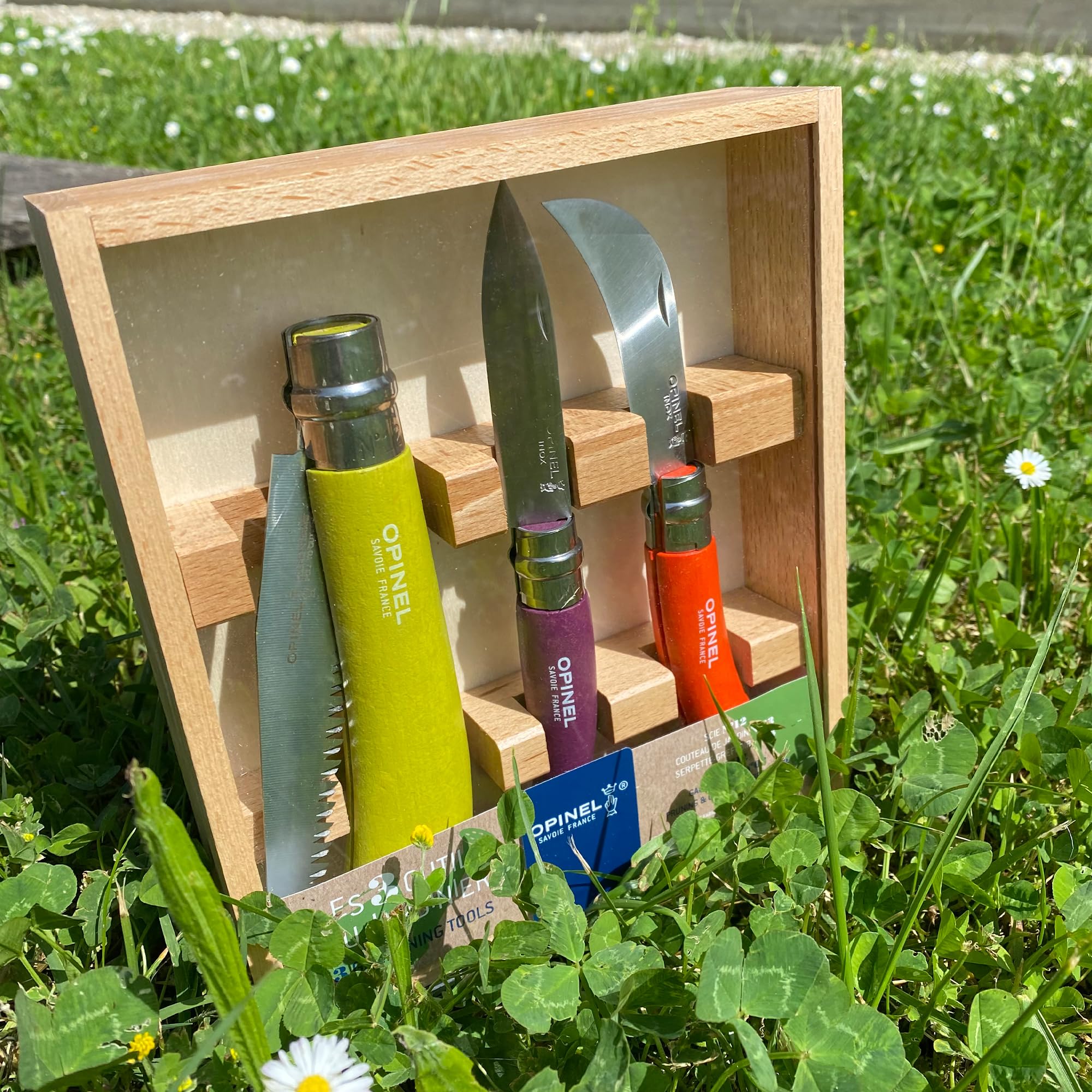 Opinel - Kit de Jardinage - 3 Outils de Poche, 1 Couteau de Jardin, 1 Serpette-Greffoir N°08 et 1 Scie Fermante N°12 - Lame Acier Inox, Manche Bois de Hêtre