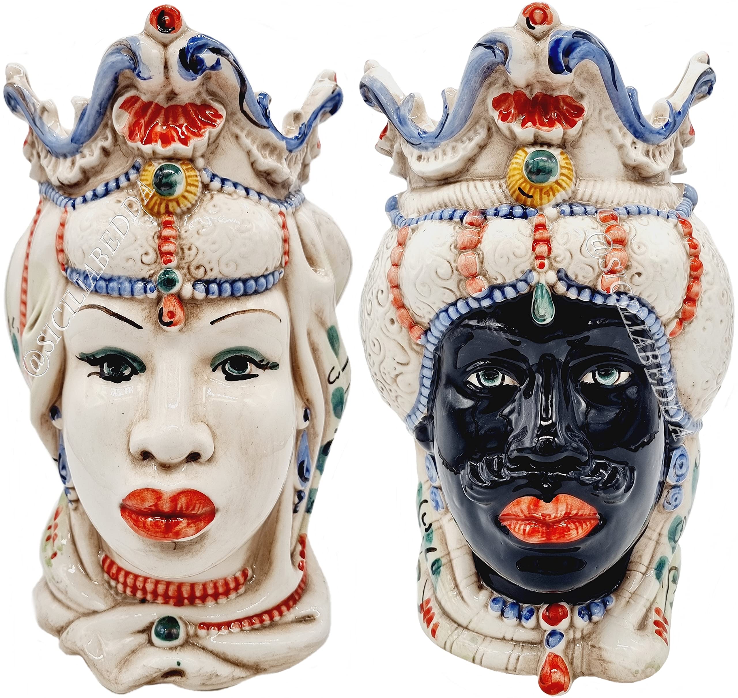 sicilia bedda - Teste di Moro Siciliane in Ceramica di Caltagirone - Realizzato Interamente a Mano - Altezza 18 Centimetri (Coppia Teste di Moro Decorata)