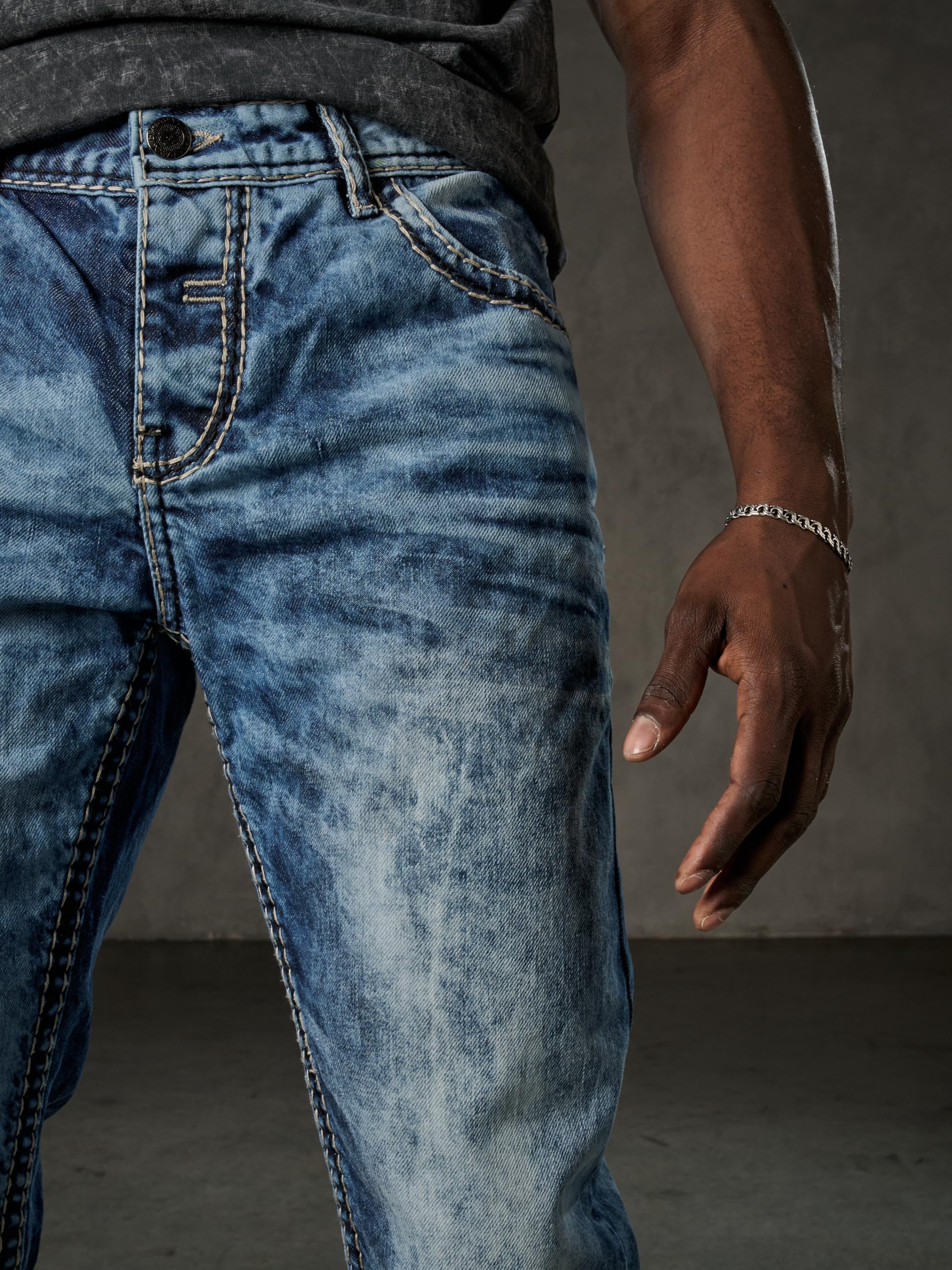 Cipo & Baxx Herren Jeans | Modelle mit Ziernähten | Alltag & Trend Design | Alltagstauglich | für individuelle Outfits