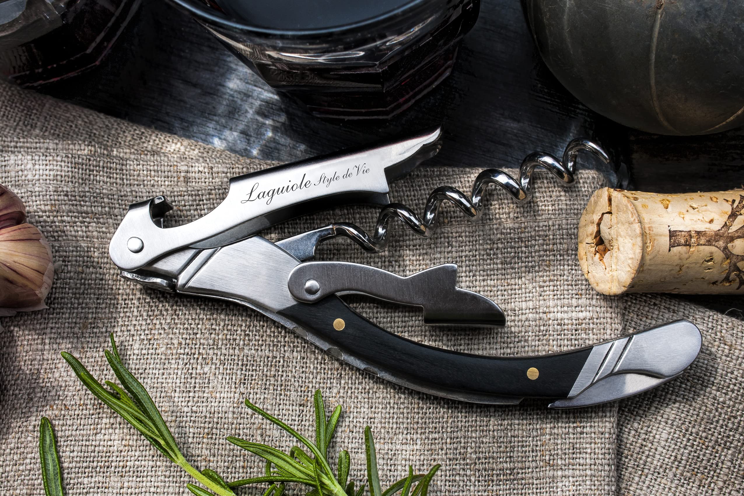 Laguiole Style de Vie cavatappi, apribottiglie con taglierina, sommelier, in Legno Pakka