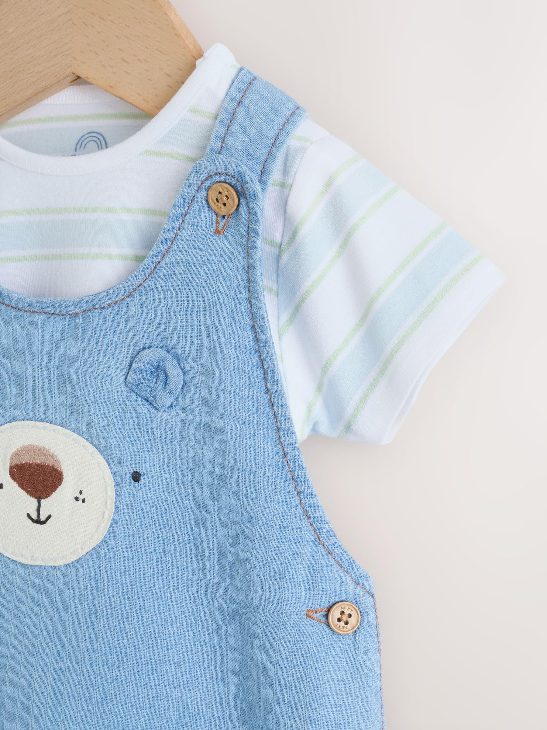 NEXT Bebés niño Conjunto de Peto y Bodi Tejidos para bebé
