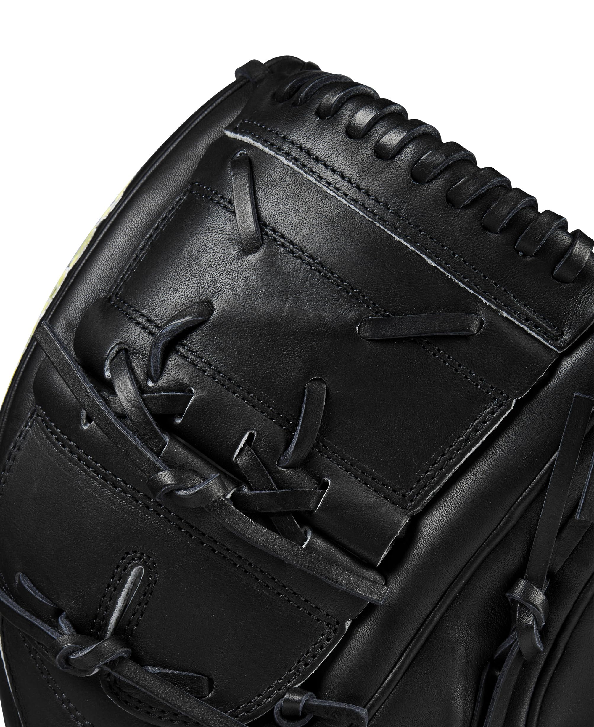 Wilson Guanti da baseball A2000 Serie Classics 2024