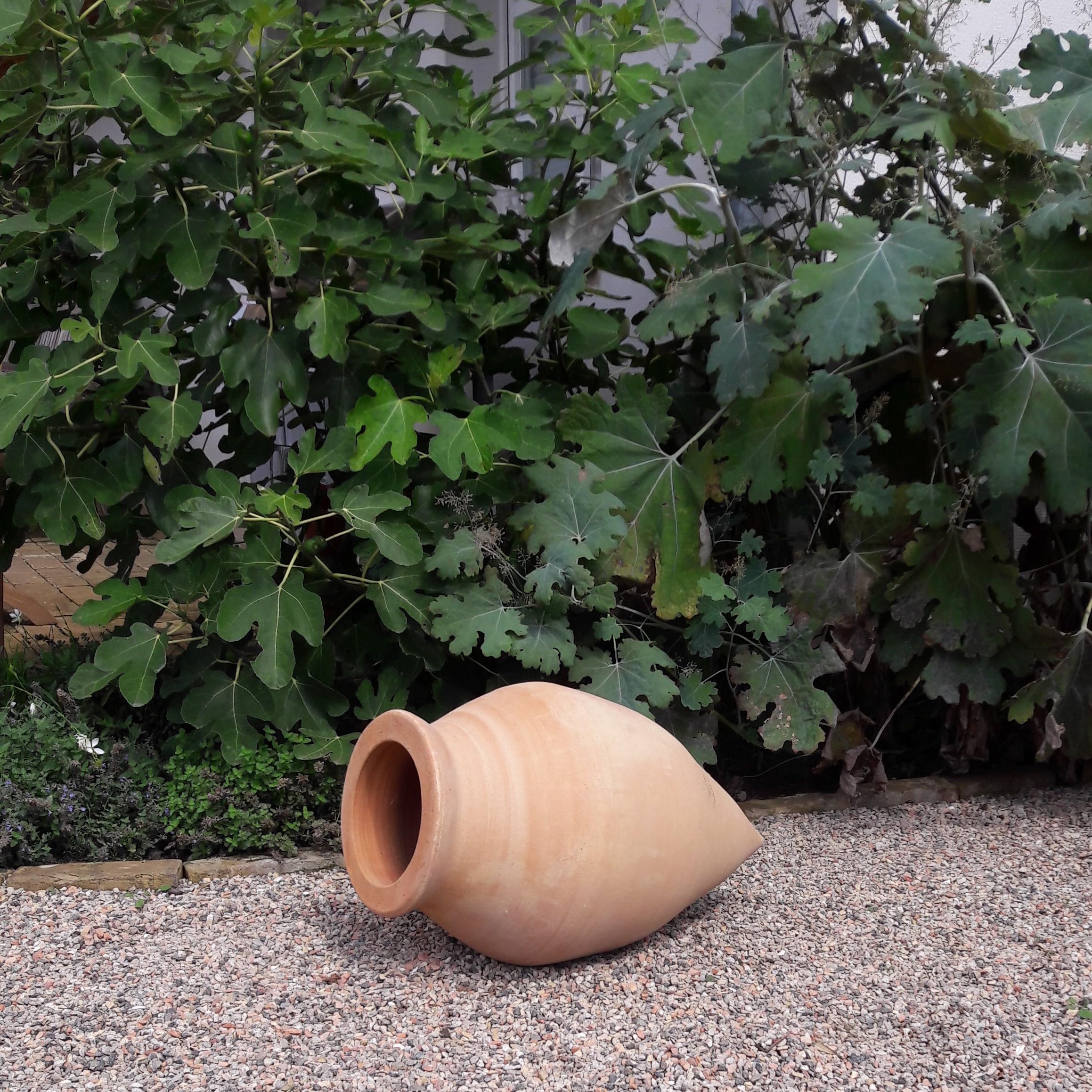 Palatina Werkstatt Esclusiva anfora in terracotta sdraiata Vitex 60 cm – 100% fatto a mano – dona fascino irresistibile al tuo giardino e interno