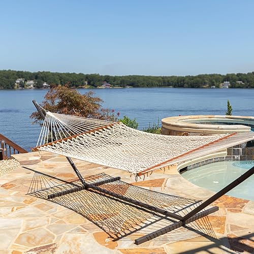 Miniatura 3 de Castaway Living - Hamaca doble tradicional tejida a mano con cuerdas de algodón, de 13 pies con cadenas de extensión, y ganchos para árboles gratis,