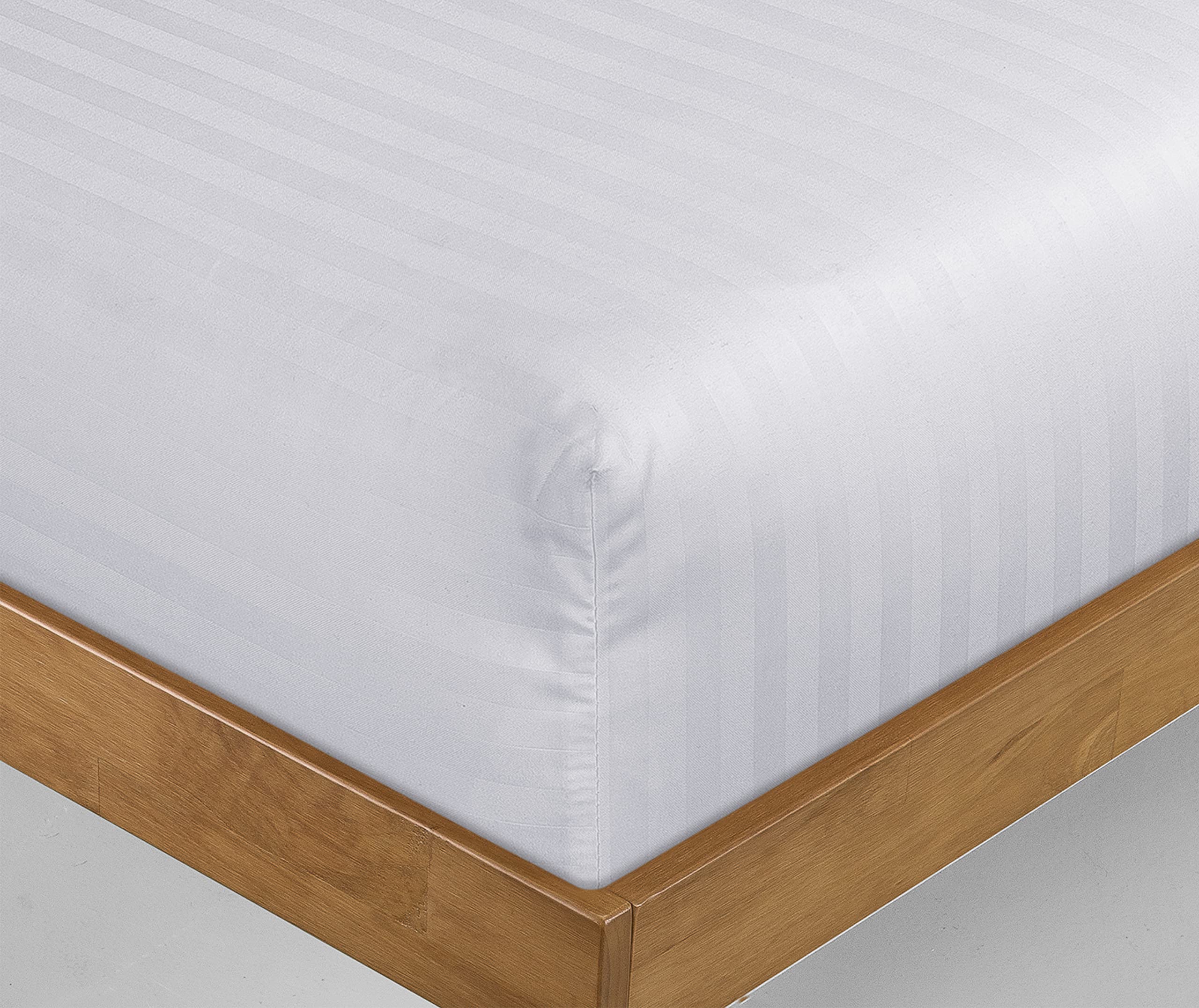 King Size Fitted Sheets - 100% Satin Stripe Microfiber King Fitted Sheet - 40cm Extra Deep Hotel Quality King Size Bed Sheet - Hypoallergenic, Breathable & Noiseless Bed Sheet (152x200+40cm)