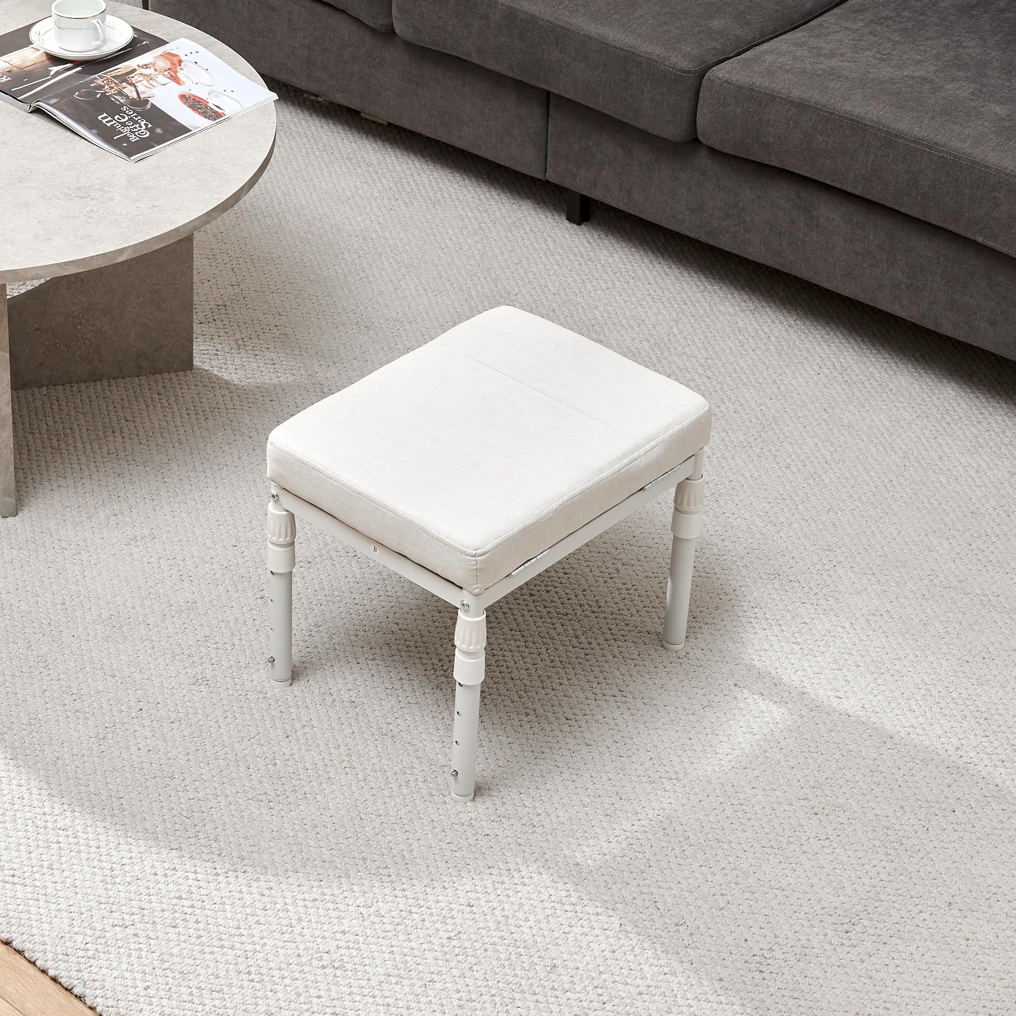 TIOPGHAD Reposapiés Ajustable para Escritorio, Taburete Otomano, Beige | 4 alturas, inclinación 60 grados, 28 posiciones, cojín de espuma de 6 cm, base metálica, para escritorio, sofá, cama, oficina