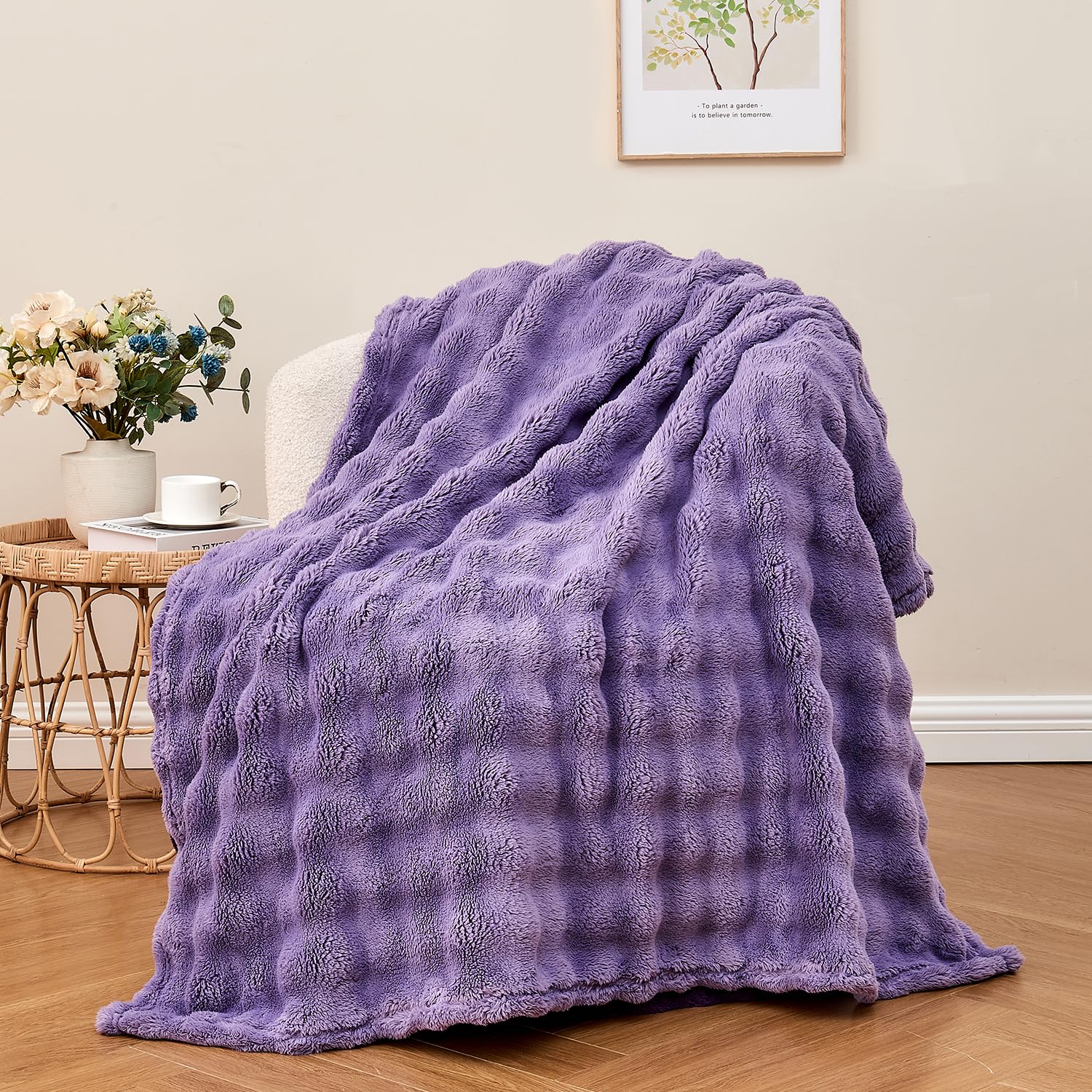Wajade Fleece Throw Blanket Bubble Faux Fur Fluffy Bed Blanket Super Cosy Warm Large Blanket for Bed Sofa Car Lilac 153x203CM - Image 2