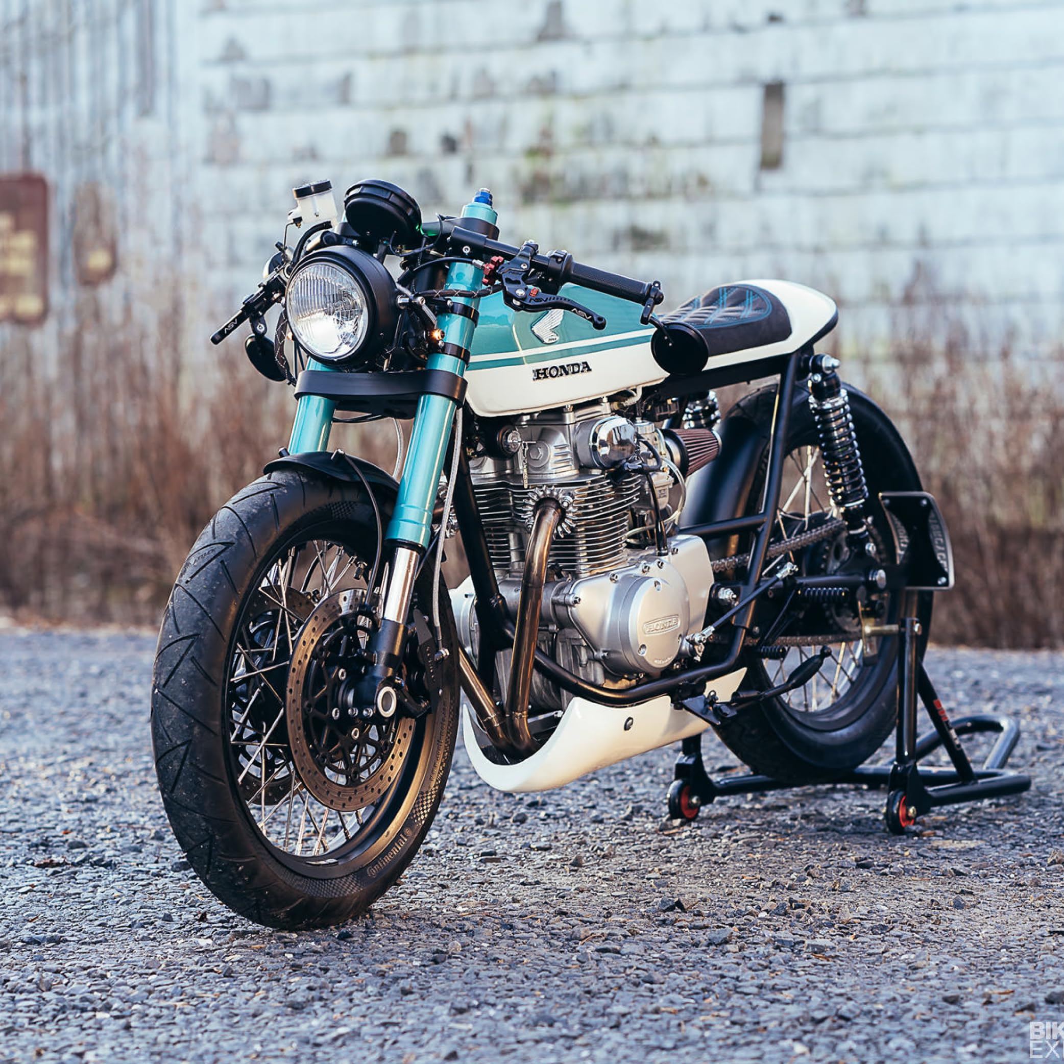 Continental CONTICLASSICATTACK R TL - 120/90/R18 65V - A/A/70dB - opony letnie (motocykl)