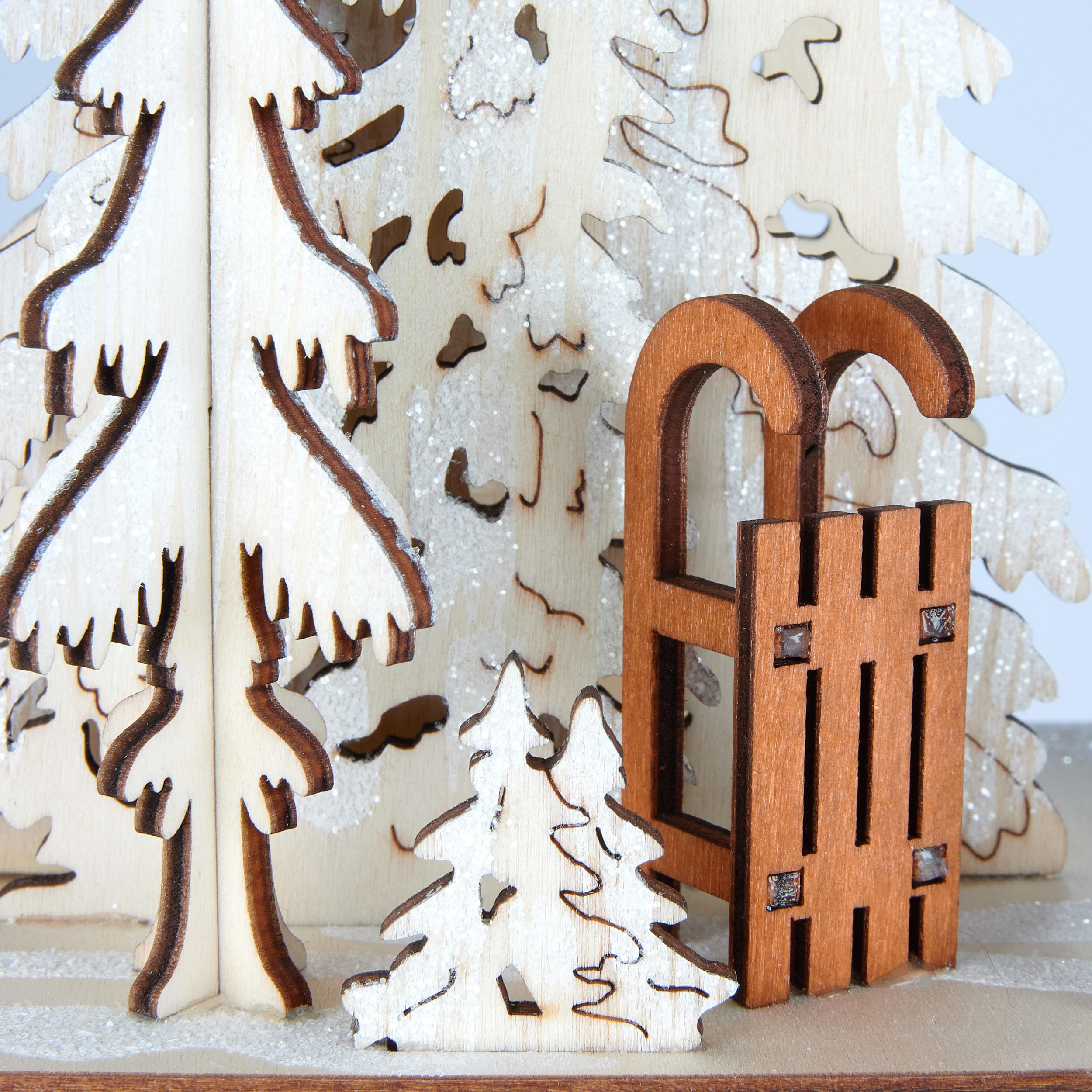 Brubaker 3D Lichterbogen - LED Schwibbogen - Winterlandschaft 2026 - Weihnachtsbeleuchtung aus Holz Natur - 37 x 46 x 10 cm - Handbemalte Figuren - Weihnachtsdeko für Tisch & Fenster