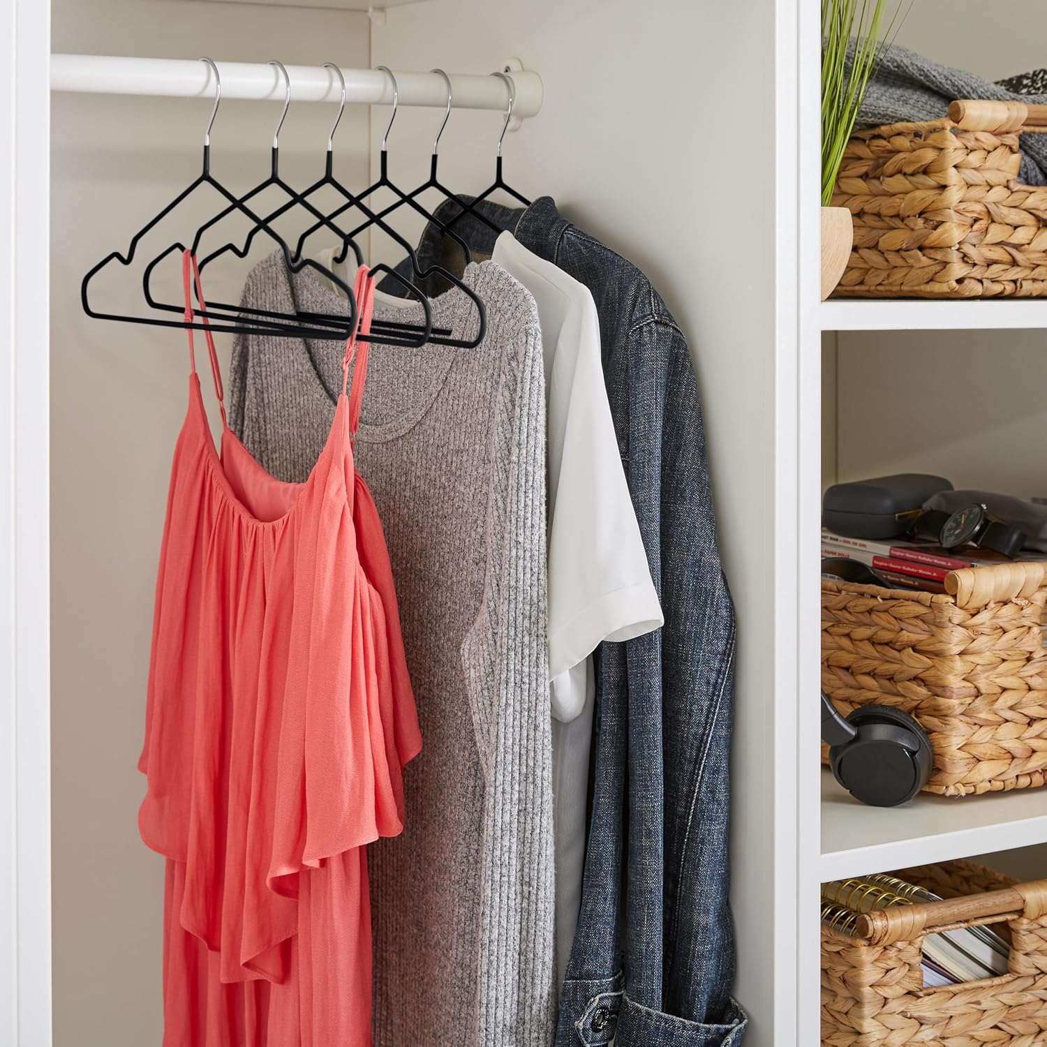 Simplify 12 Pack Metal Hangers | Dimensions: 15.75"x 7.28"x 0.16" | Space Saving | Durable | Closet Organization | Black