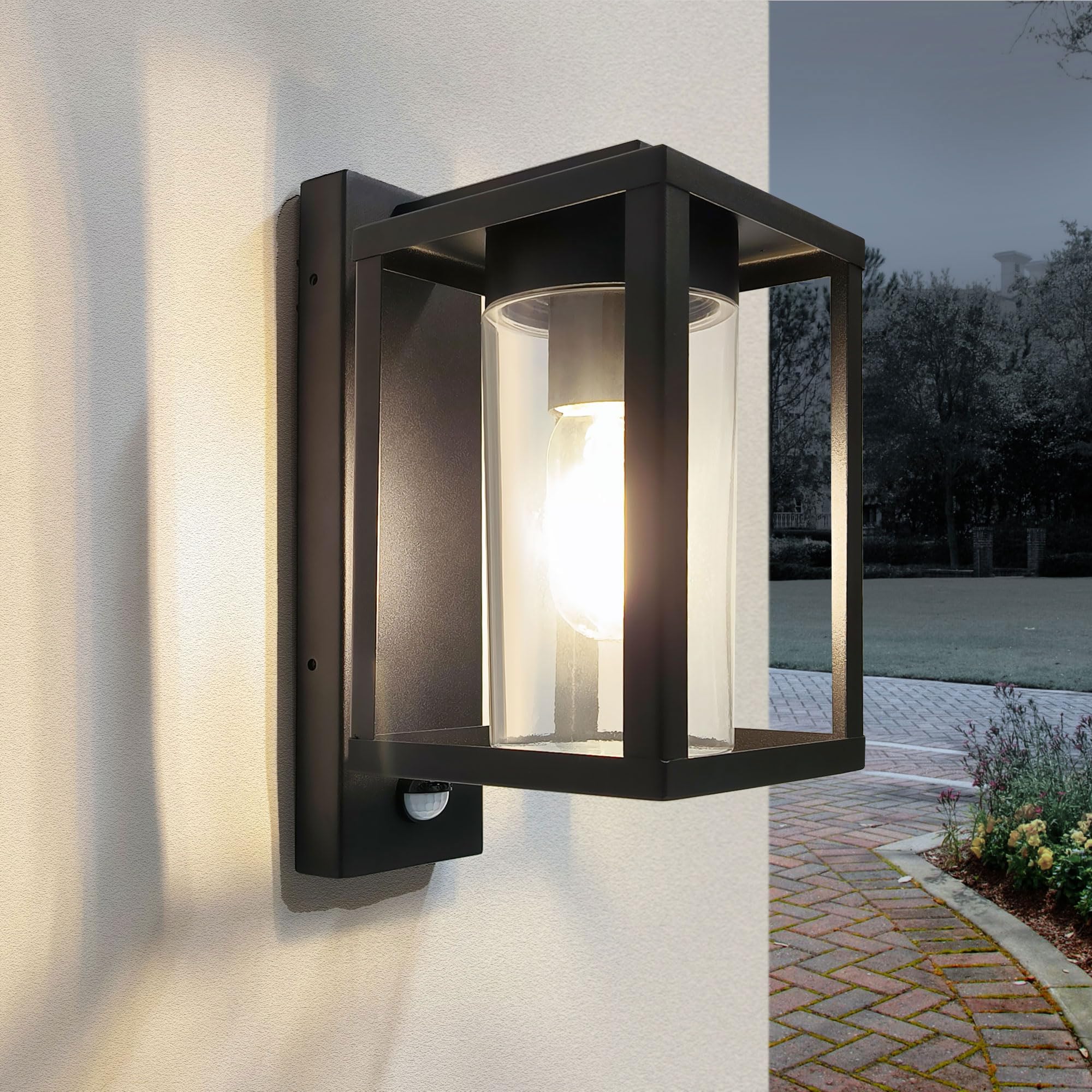 Maxkomfort Elegante Aussenwandleuchte mit Bewegungsmelder- Aussenlampe aus Edelstahl in Schwarz, IP44, E27 Fassung, 185 x 130 x 260 mm, 2228A1