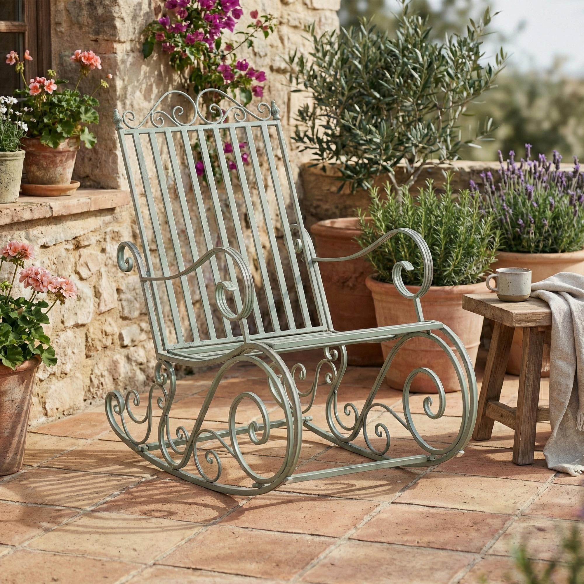 CLP Schaukelstuhl Relaxstuhl Smilla, wetterfest für Garten, Metallgestell, ergonomisch, Landhausstil, Outdoor Sessel, Farbe:antik-grün