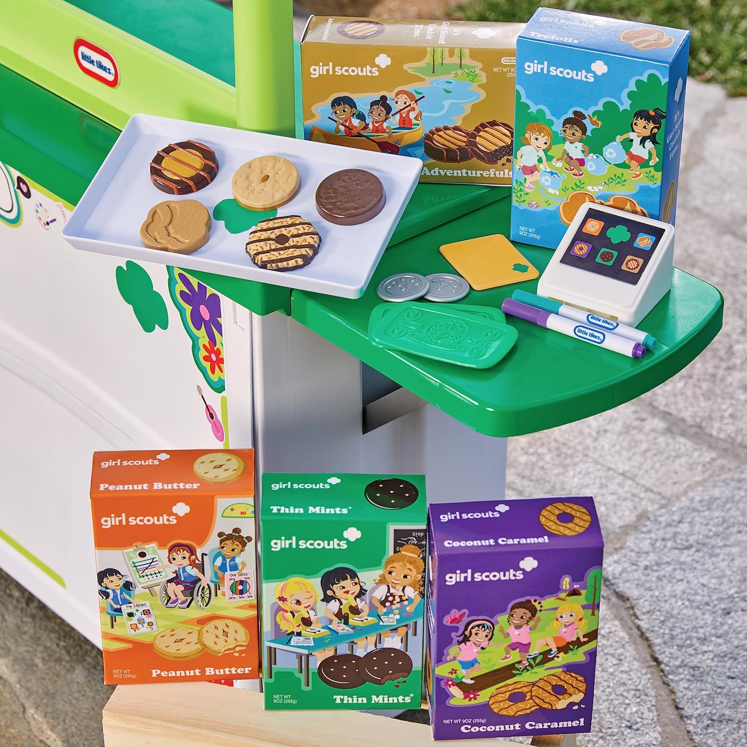 Little Tikes Girl Scout Cookie Booth with 19 Accessories, Cookie Selling Pretend Play Toy, for Indoor and Outdoor, for Kids Ages 3+ Years
