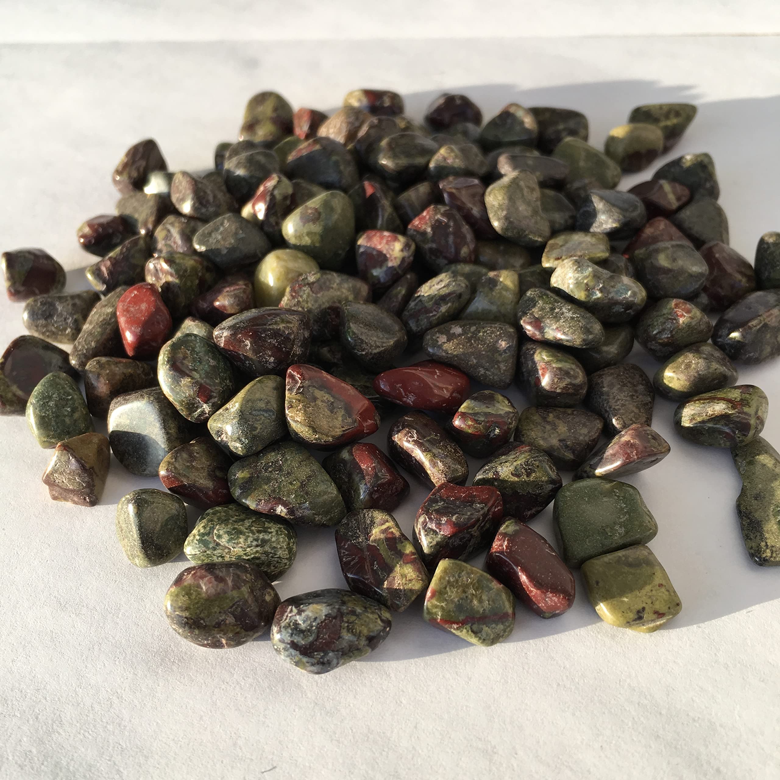 Cristal Natural en Bruto Piedra de Sangre de dragón Natural Grava Piedra de Cristal Grava Acuario jardín Piedra decoración NaturalReiki Decoración (Size : 500g)