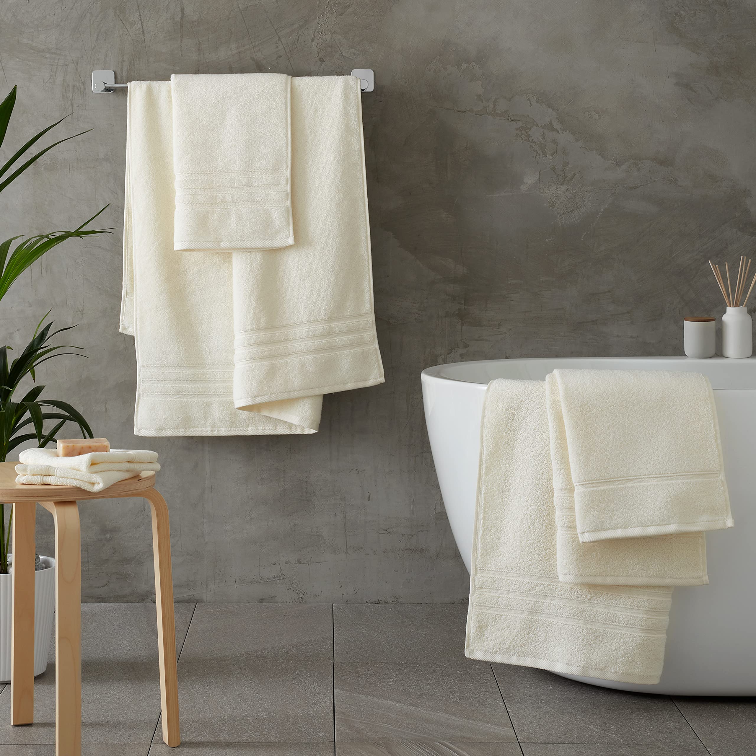 Catherine Lansfield Zero Twist Cotton 30x30cm Face Cloth Pair Cream, Face Cloth Pair - 30x30cm - Image 2