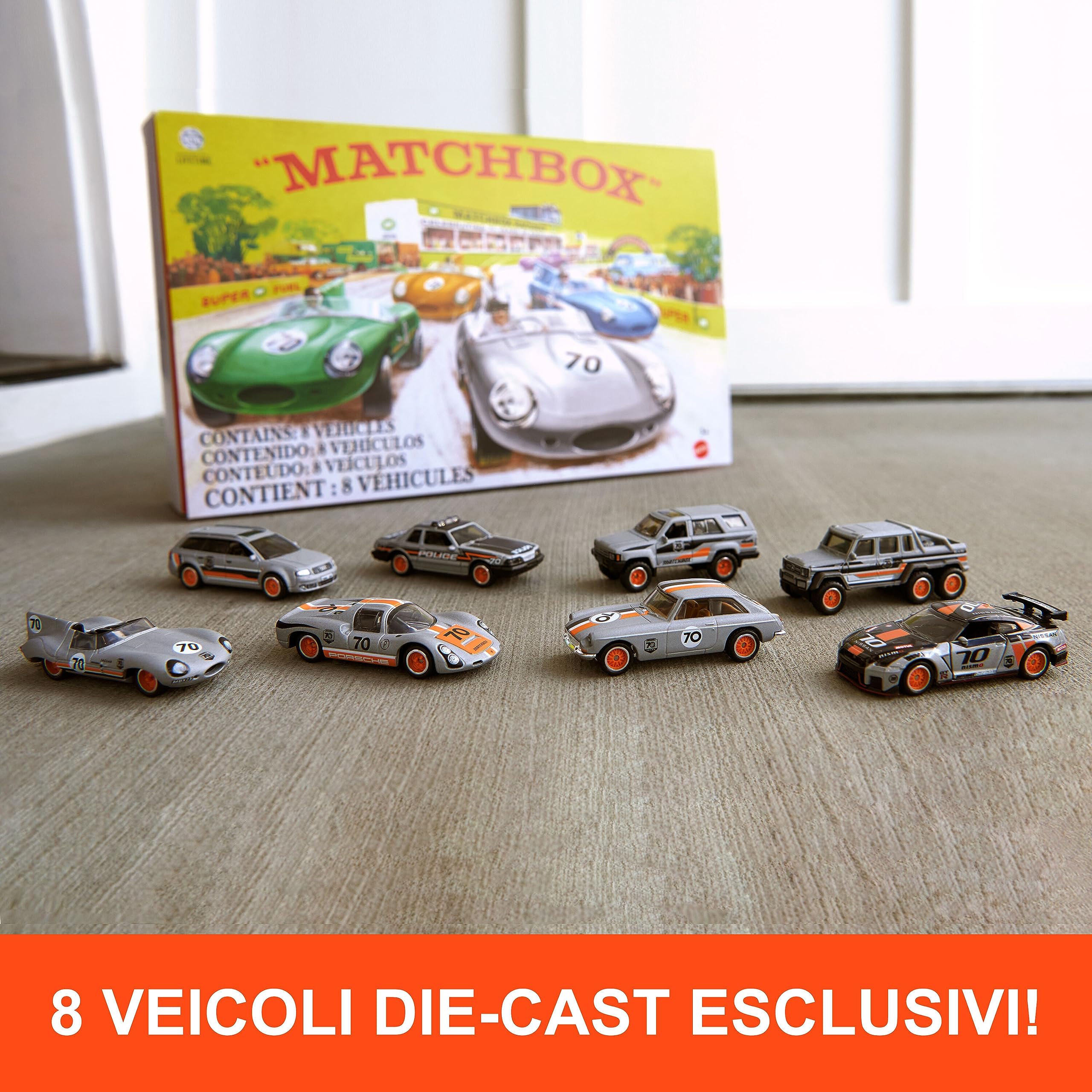 Matchbox - Set da collezione 70° anniversario di 8 macchinine die-cast in scala 1:64, decorazioni di qualità e finiture platino, 1 veicolo esclusivo incluso, giocattolo per bambini, 3+ anni, HPC03