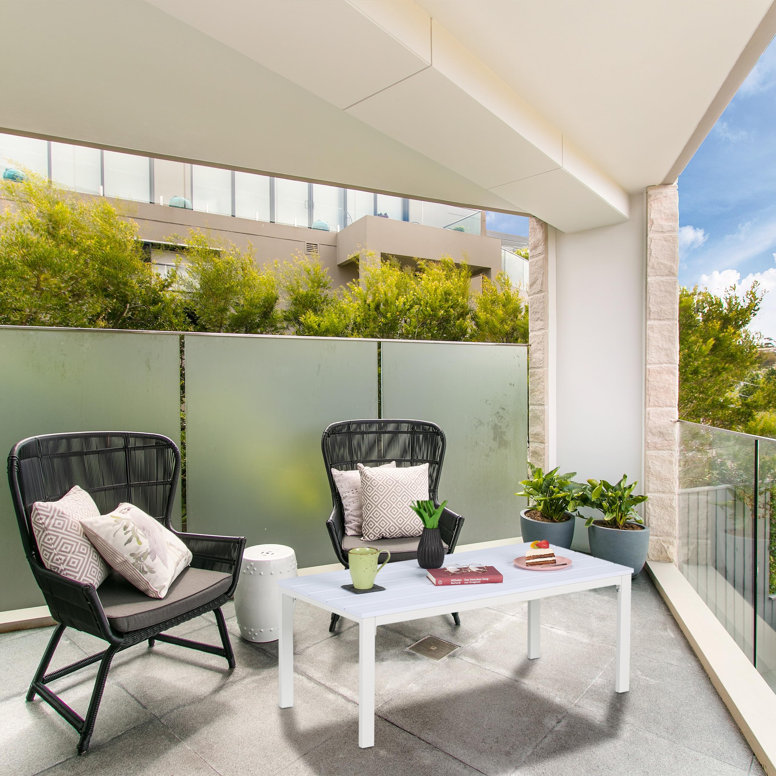Relaxdays Table Basse de Jardin 39x98x48 cm Blanche résistante aux intempéries