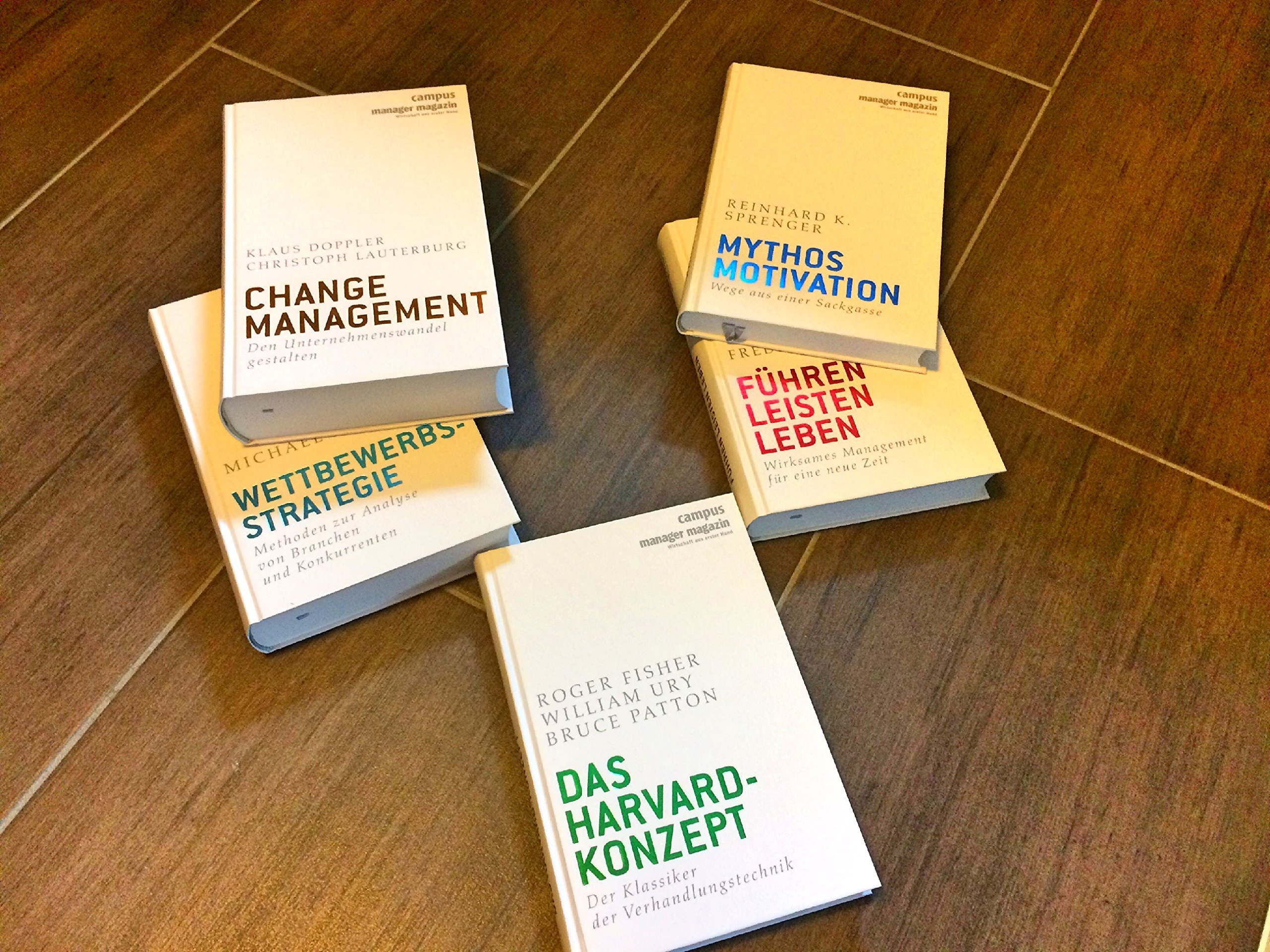 Führungsklassiker: Mythos Motivation; Führen, leisten, leben; Wettbewerbsstrategie; Change Management; Das Harvard-Konzept