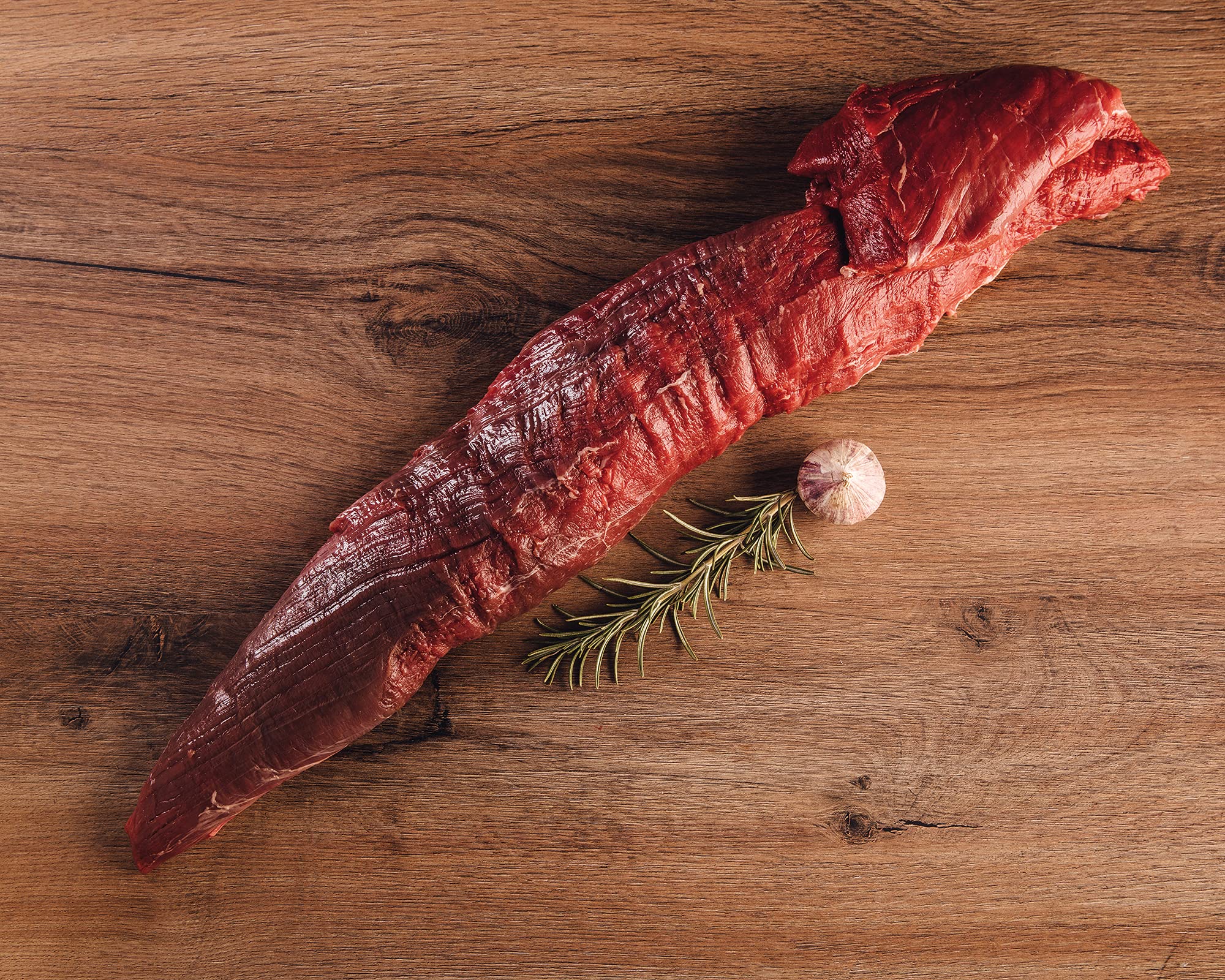 Büffel Bill Wasserbüffel Filet 1,6 kg - Zart aromatisches Büffelfleisch vom italienischen Wasserbüffel - Mageres Büffelfilet zum Kurzbraten & Grillen
