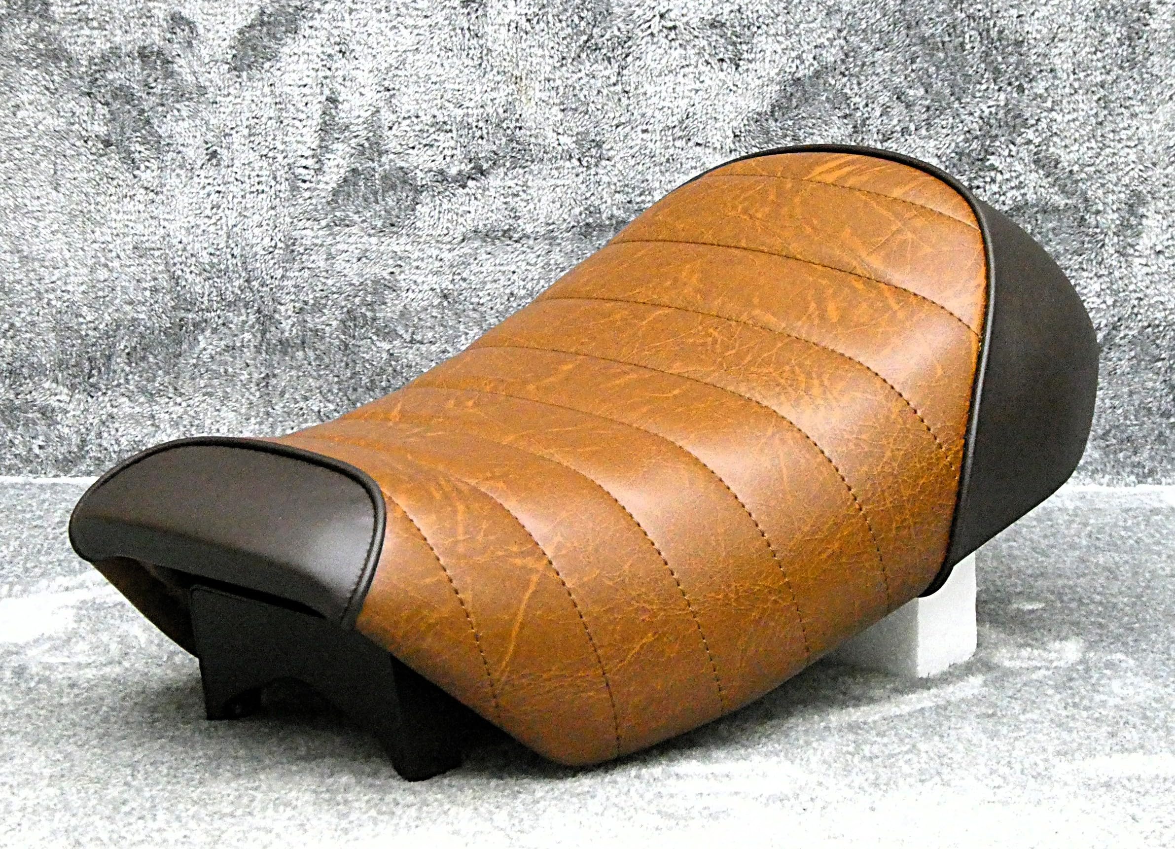 Amazon | モンキー125 用 茶ツートン タックロールシート /完成品BROWN