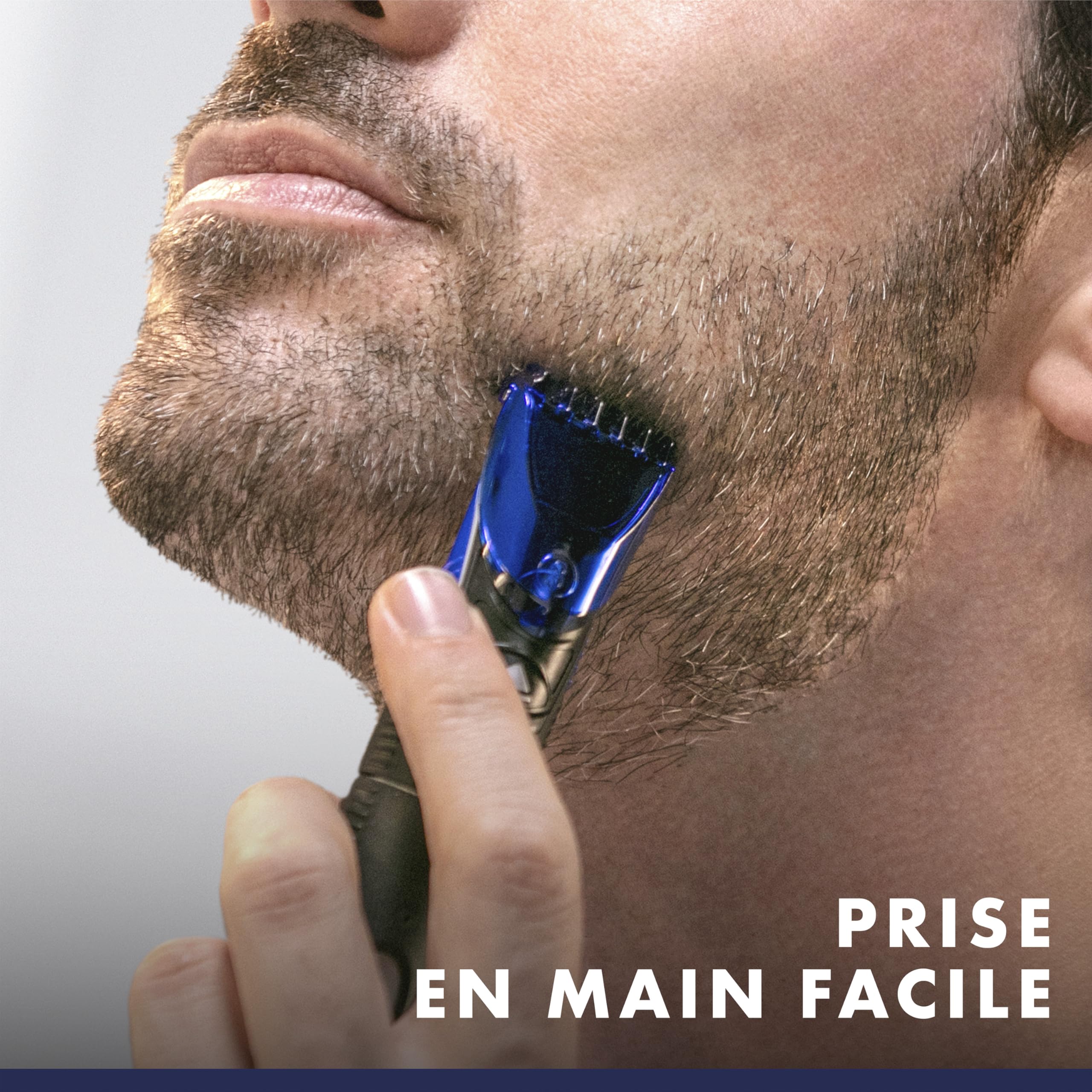 Gillette Tondeuse Homme Tout-en-Un, Bleu et Noir, avec 4 Accessoires | Etanche, sans Fil, Coffret Comprend 1 Tête de Rasoir à 5 Lames Problades en Acier Inoxydable, 3 Sabots, Technologie Braun