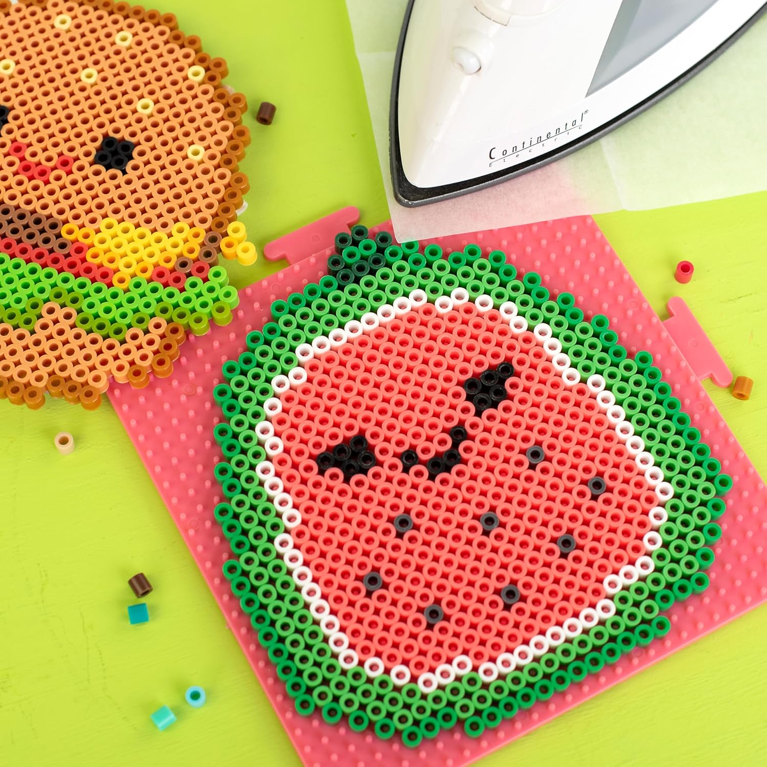 Perler 80-57135 Squishmallows Fused Bead Activity Kit with 3 Summer Projects, Multicolor, 2003 Pieces - Image 7