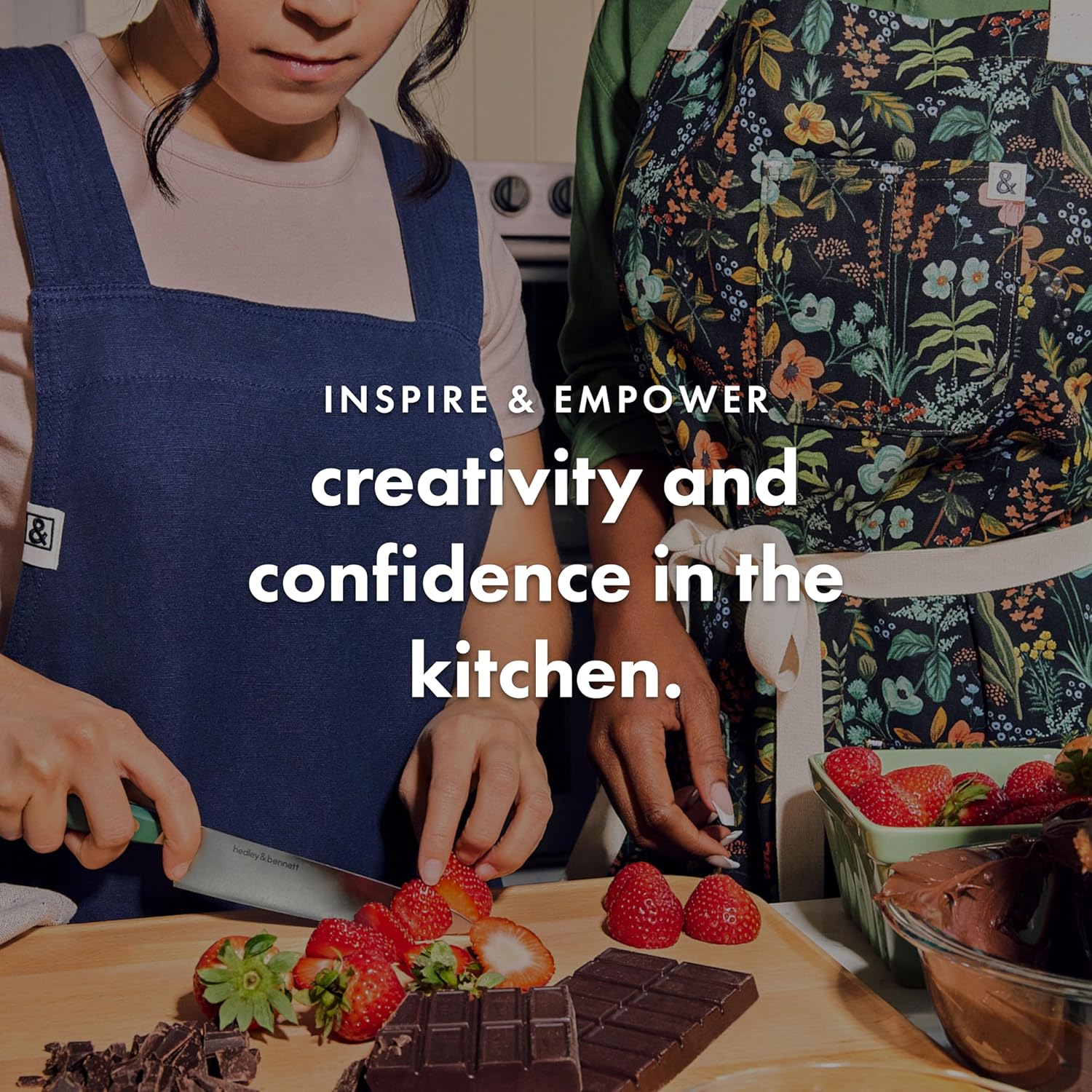 hedley & bennett Smock - Professional Chef Smock with Pockets & Cross Back Straps for Cooking & Grilling - Kitchen Aprons