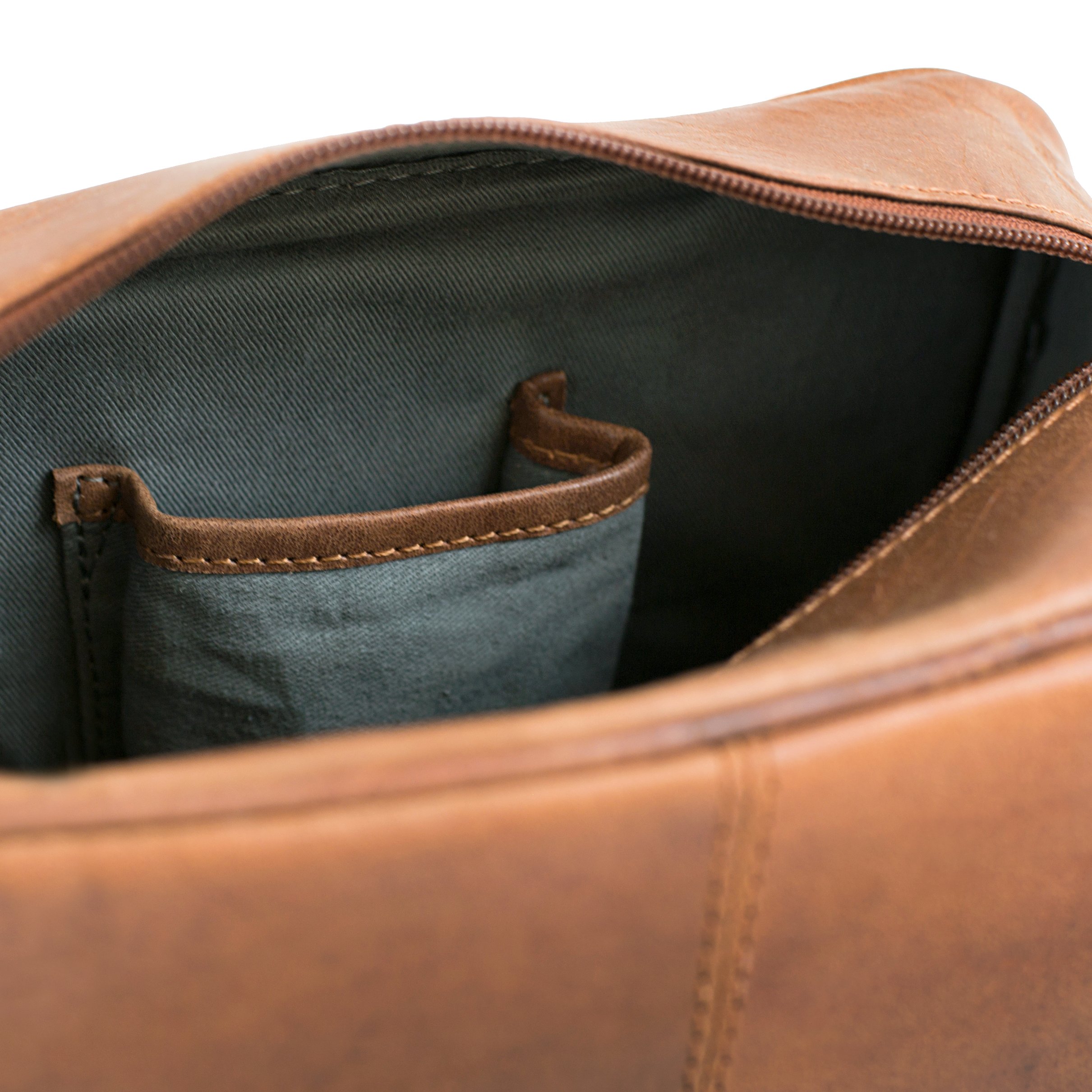 HOLZRICHTER Berlin - Kulturtasche aus Leder für Damen & Herren (No-3-1), Kulturbeutel 15x25x13cm, Echtleder Waschtasche, Camel