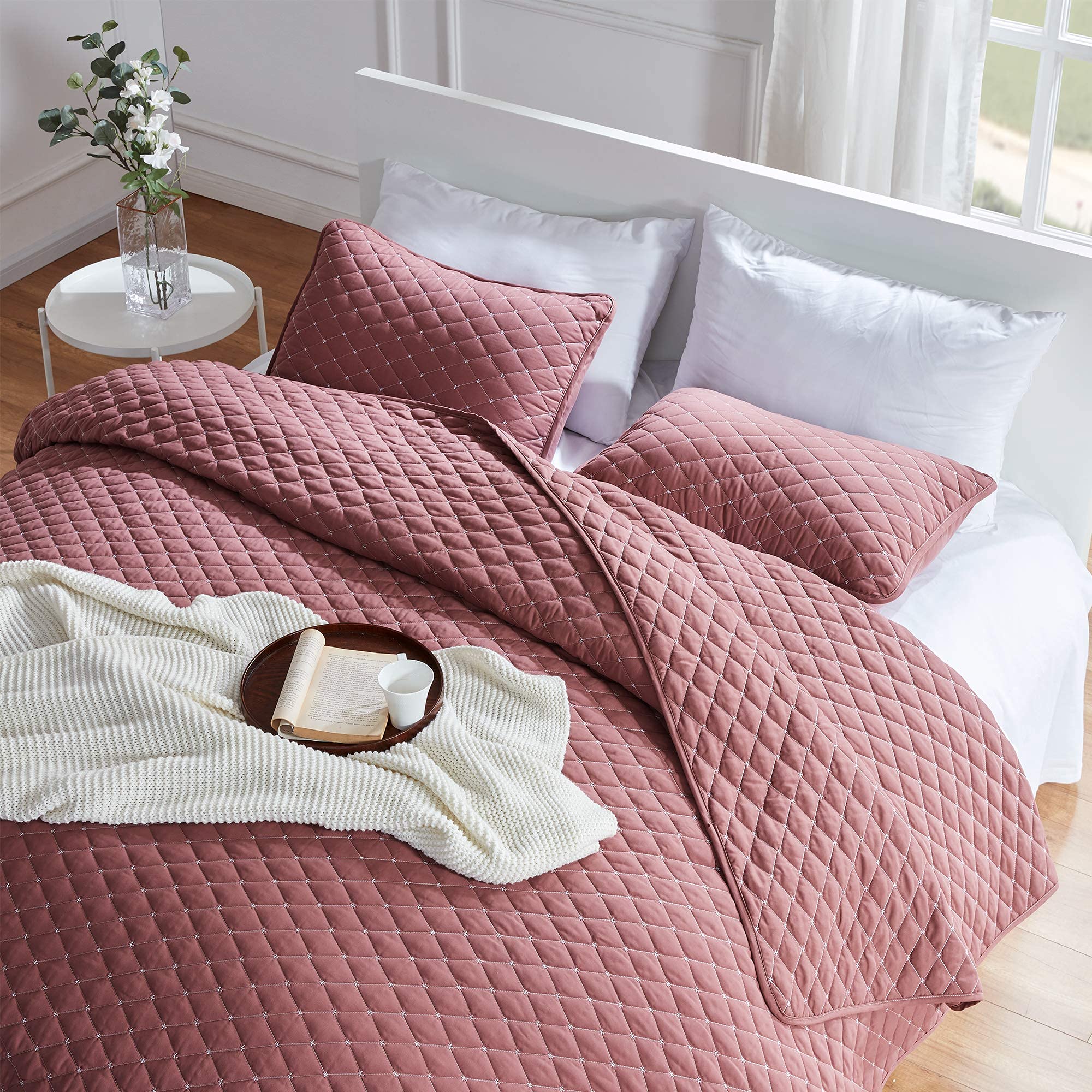 SLEEP ZONE Reversible Summer Quilt Set Full/Queen (90x96 inch | 2 Pillow Shams) - Soft Lightweight Bedspread Coverlet Set for All Season (Dusty Rose Diamond Pattern)