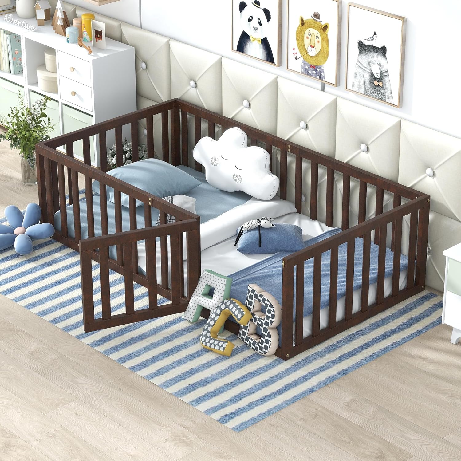 Harper & Bright Designs Cama de suelo individual con rieles, marco de cama Montessori de madera con valla y puerta, para niños y niñas (tamaño