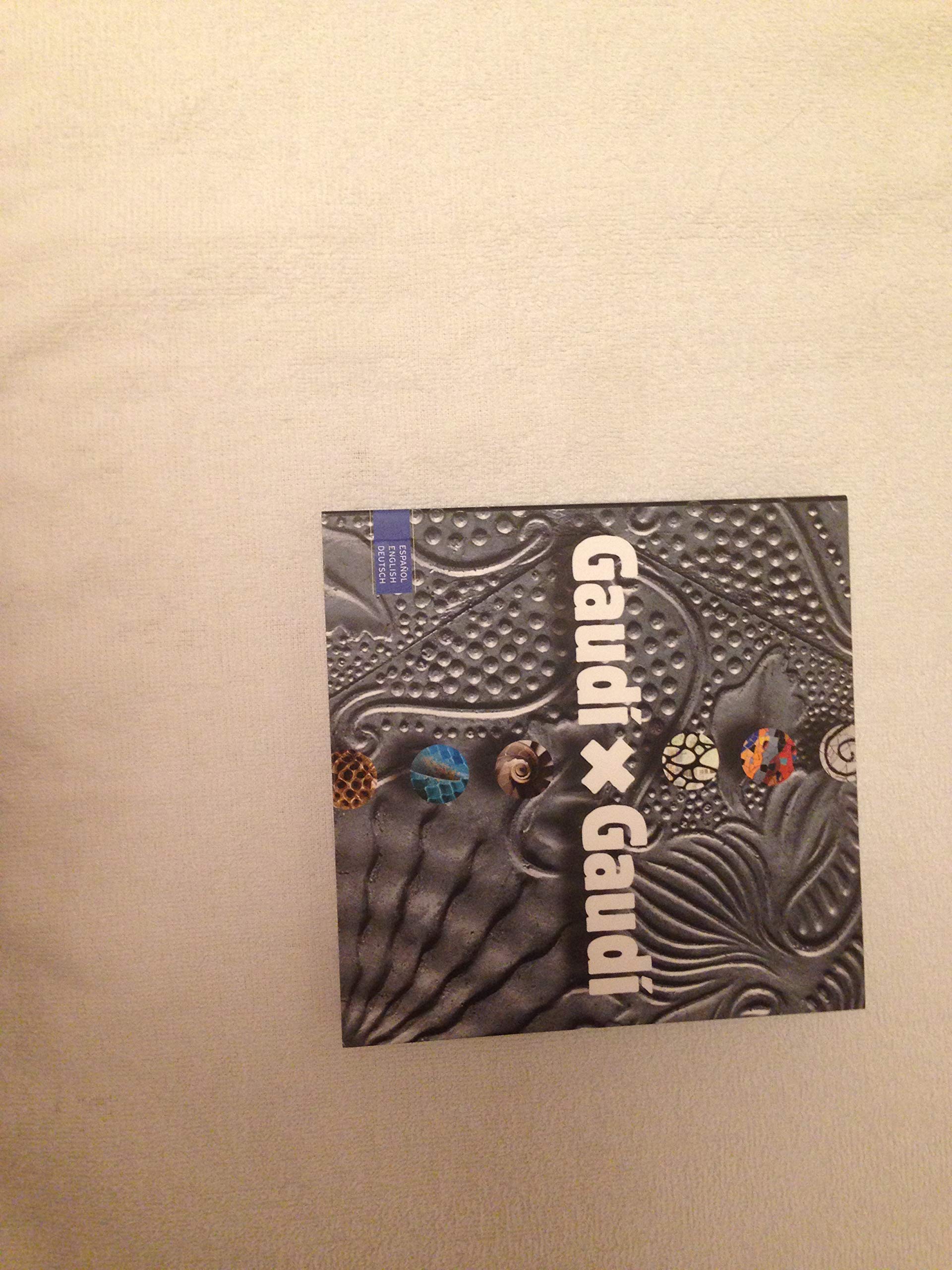 Gaudí Drawings édition de luxe imprimée sur papier d'art premium