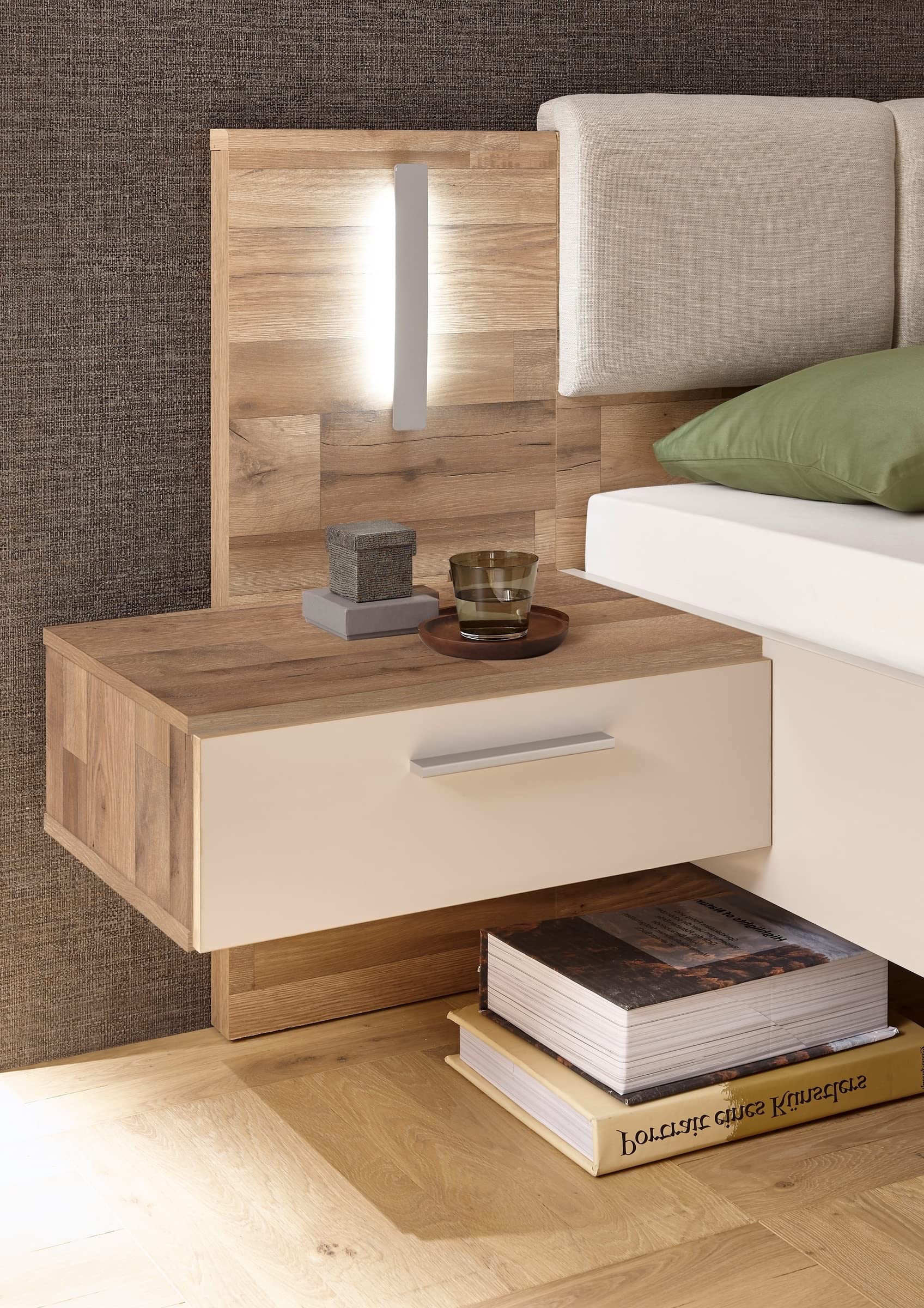 möbelando Schlafzimmer Komplettset Schlafzimmerprogramm Schlafmöbel Carlynn I (2-teilig)