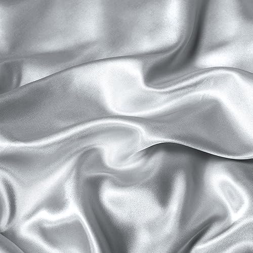 Miniatura 8 de Vonty Manta de satén gris plateado de 60 x 80 pulgadas, manta refrescante y sedosa sin arrugas, manta de punto trenzado para sofá, cama al aire libre