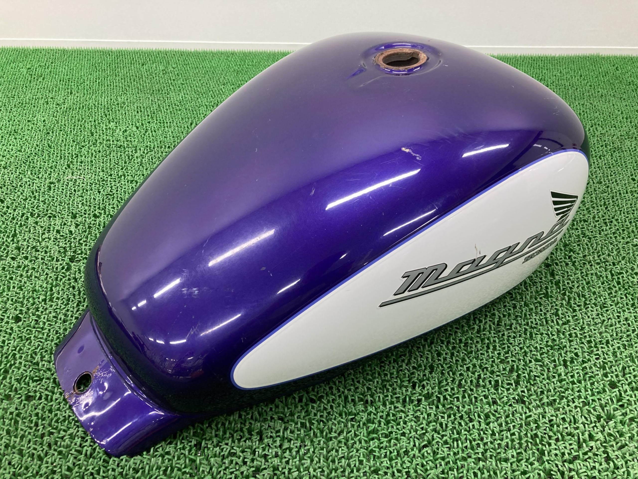 Amazon | マグナ750 タンク 青M MZ5 ホンダ 純正 中古 バイク