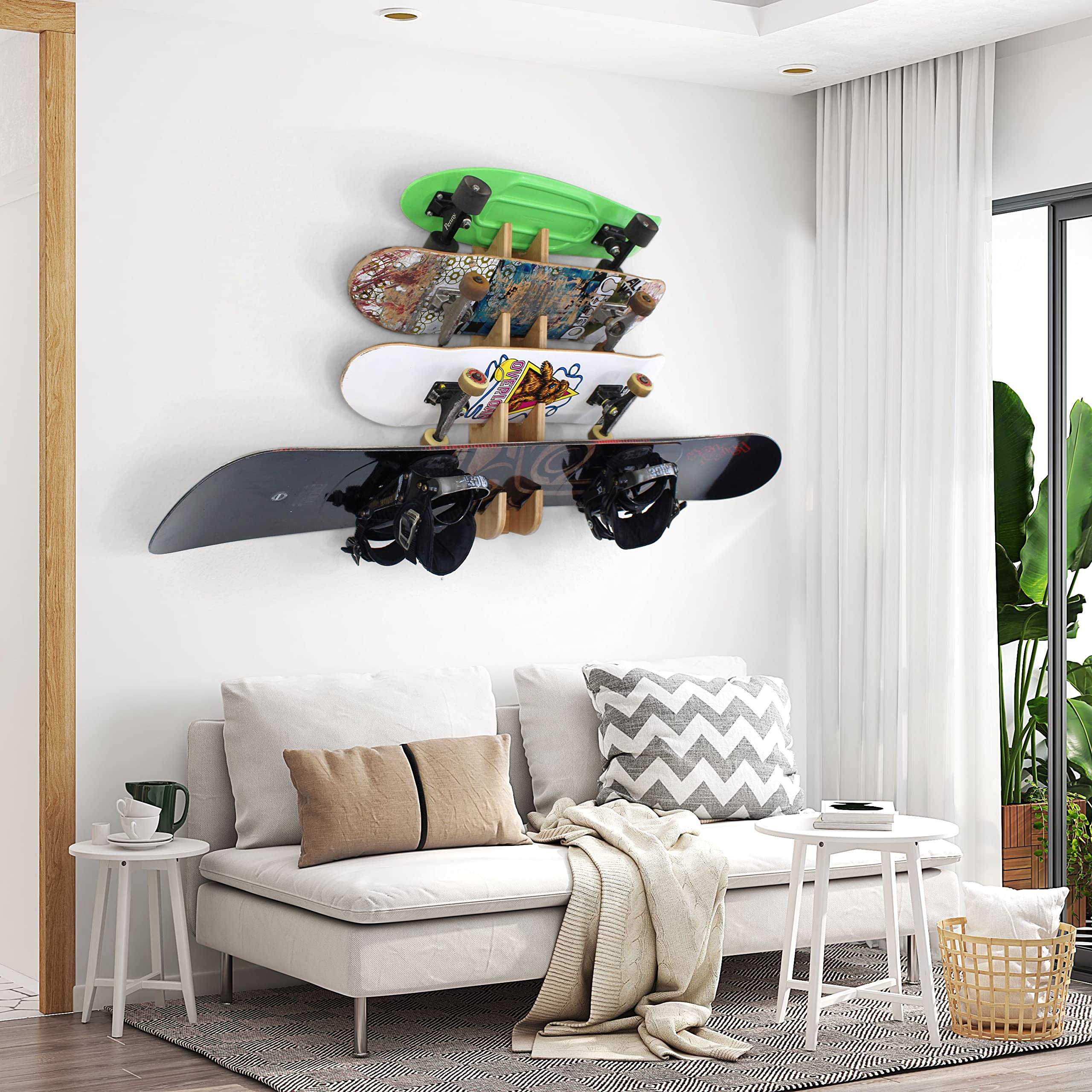 COR Surf Soporte de Pared para Monopatín, 4 Tablas, Soporte de Almacenamiento de Pared Para Snowboard con Capacidad para Cuatro Tablas Hechas con Bambú Sostenible
