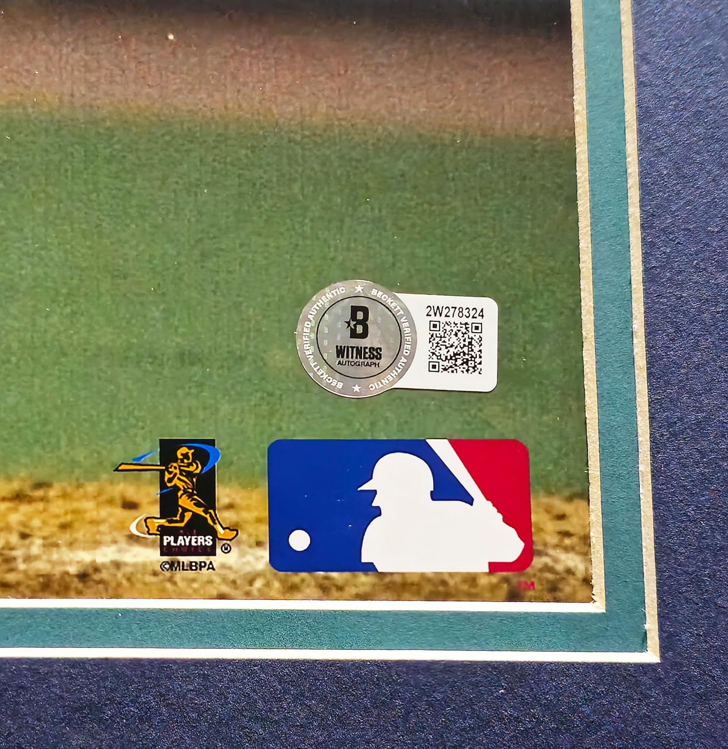 Ken Griffey Jr. Autographed Framed 16x20 Photo Baseball S.e.a.t.t.l.e Mariners Swing Beckett BAS QR Stock #235662